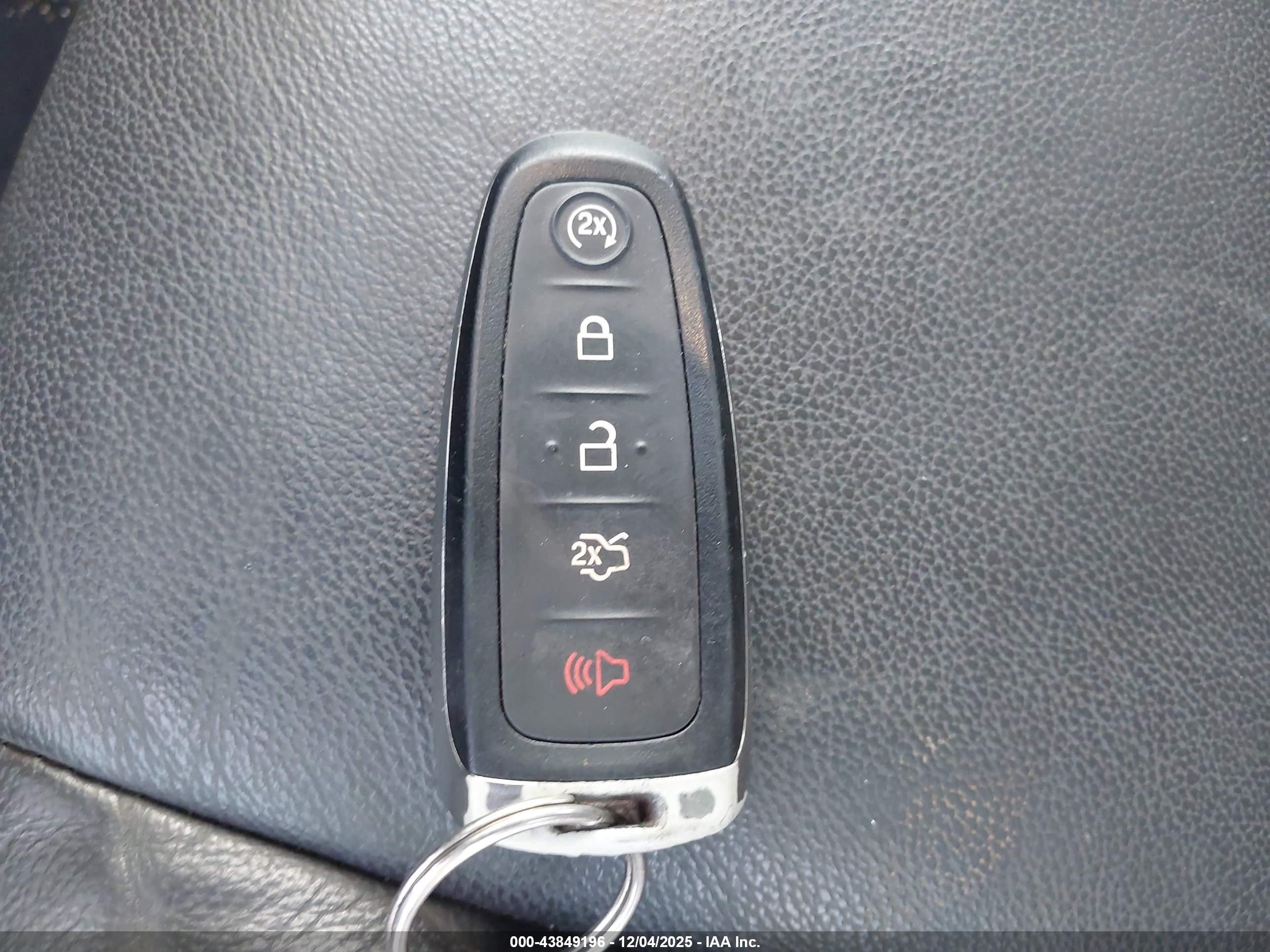 FORD C-MAX image 11
