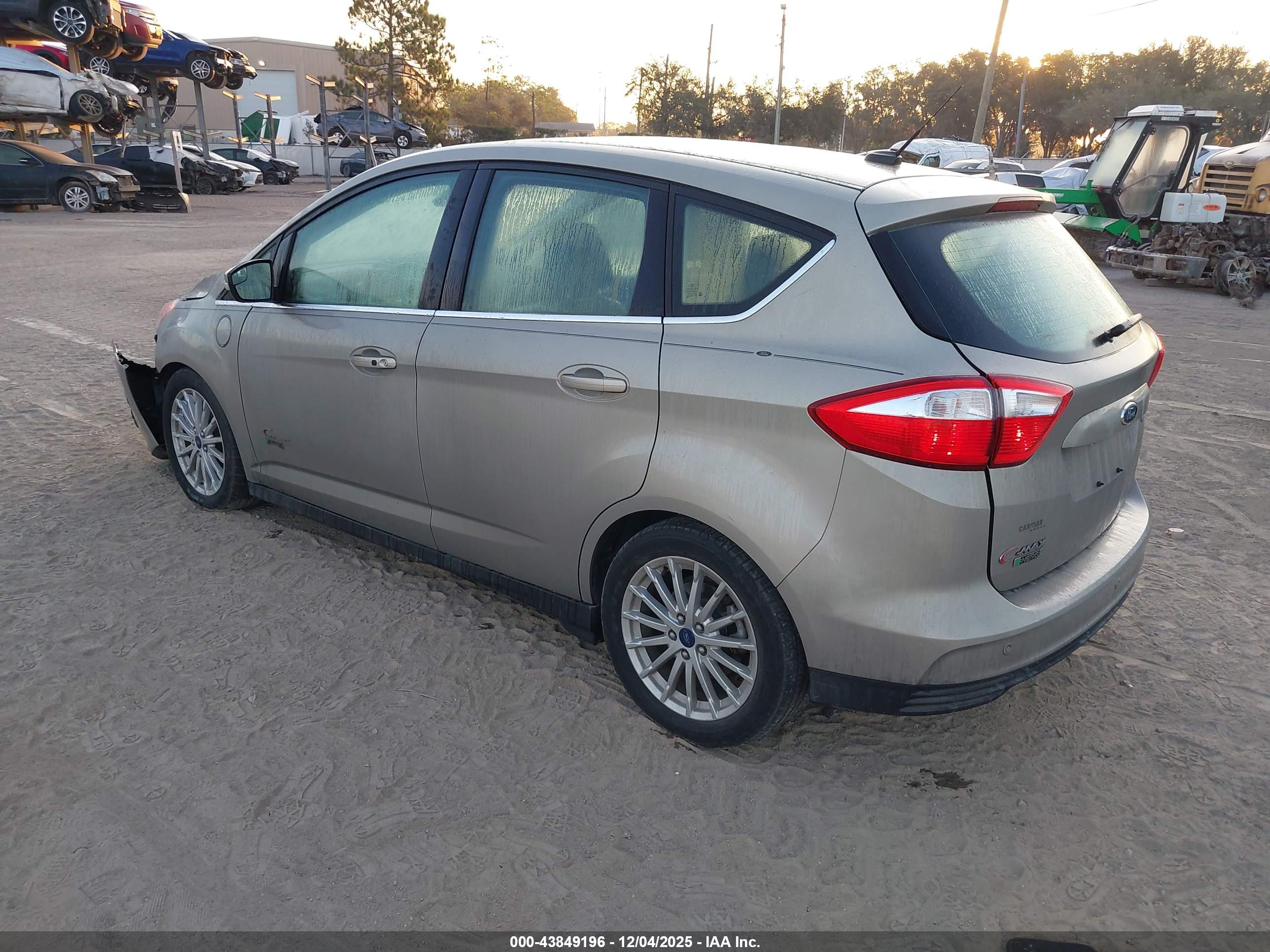 FORD C-MAX image 3