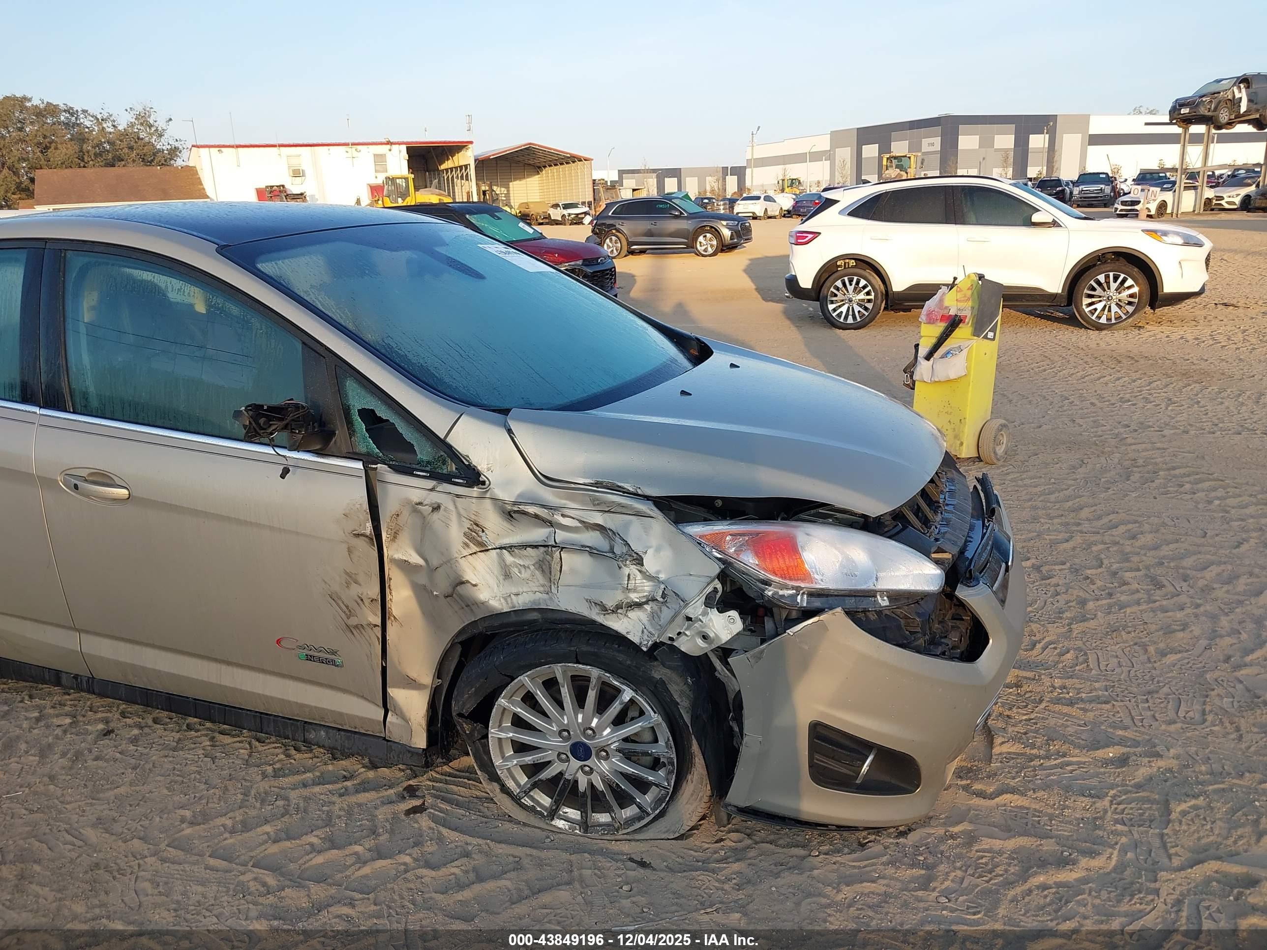 FORD C-MAX image 6