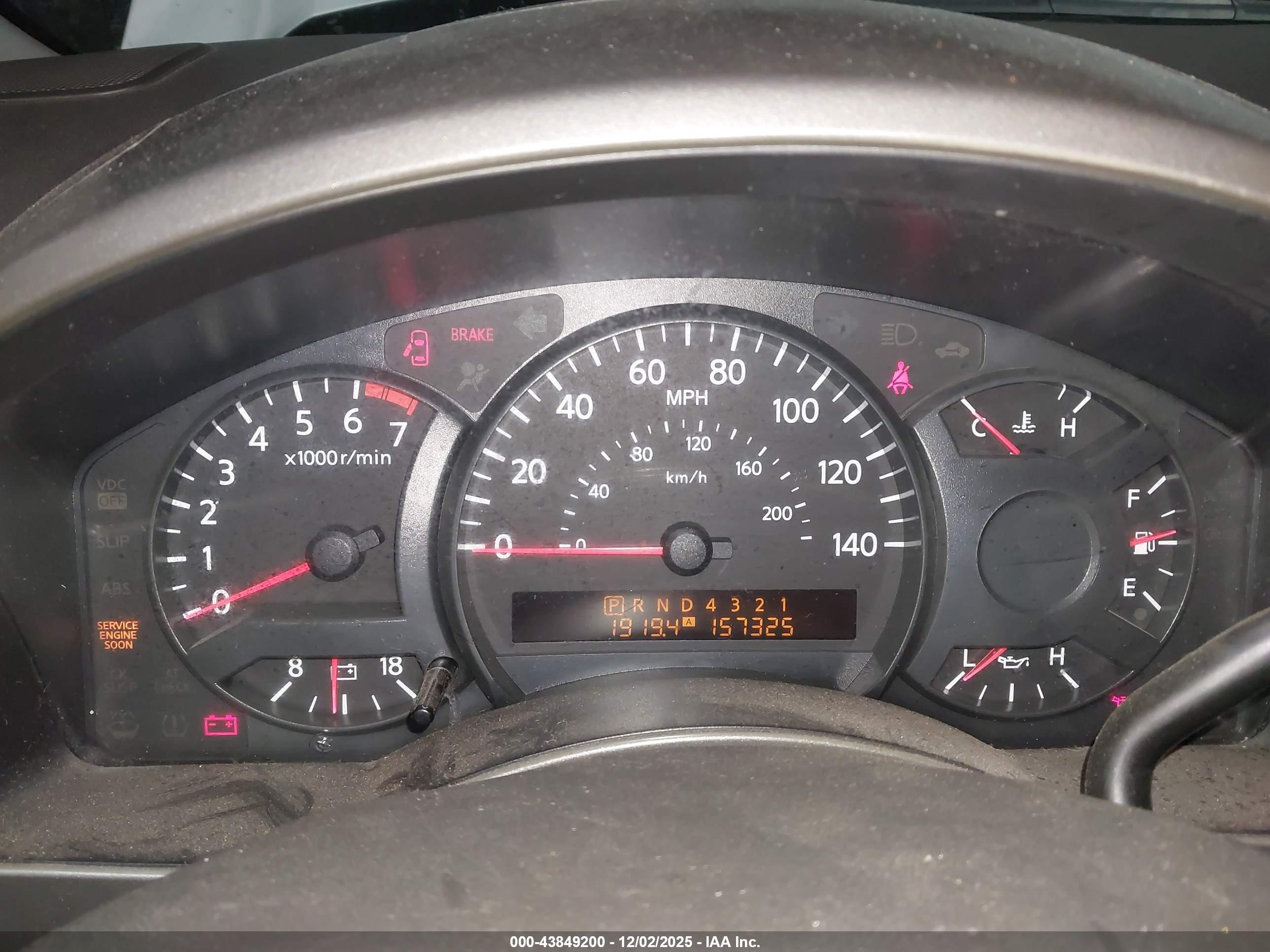 NISSAN TITAN image 7