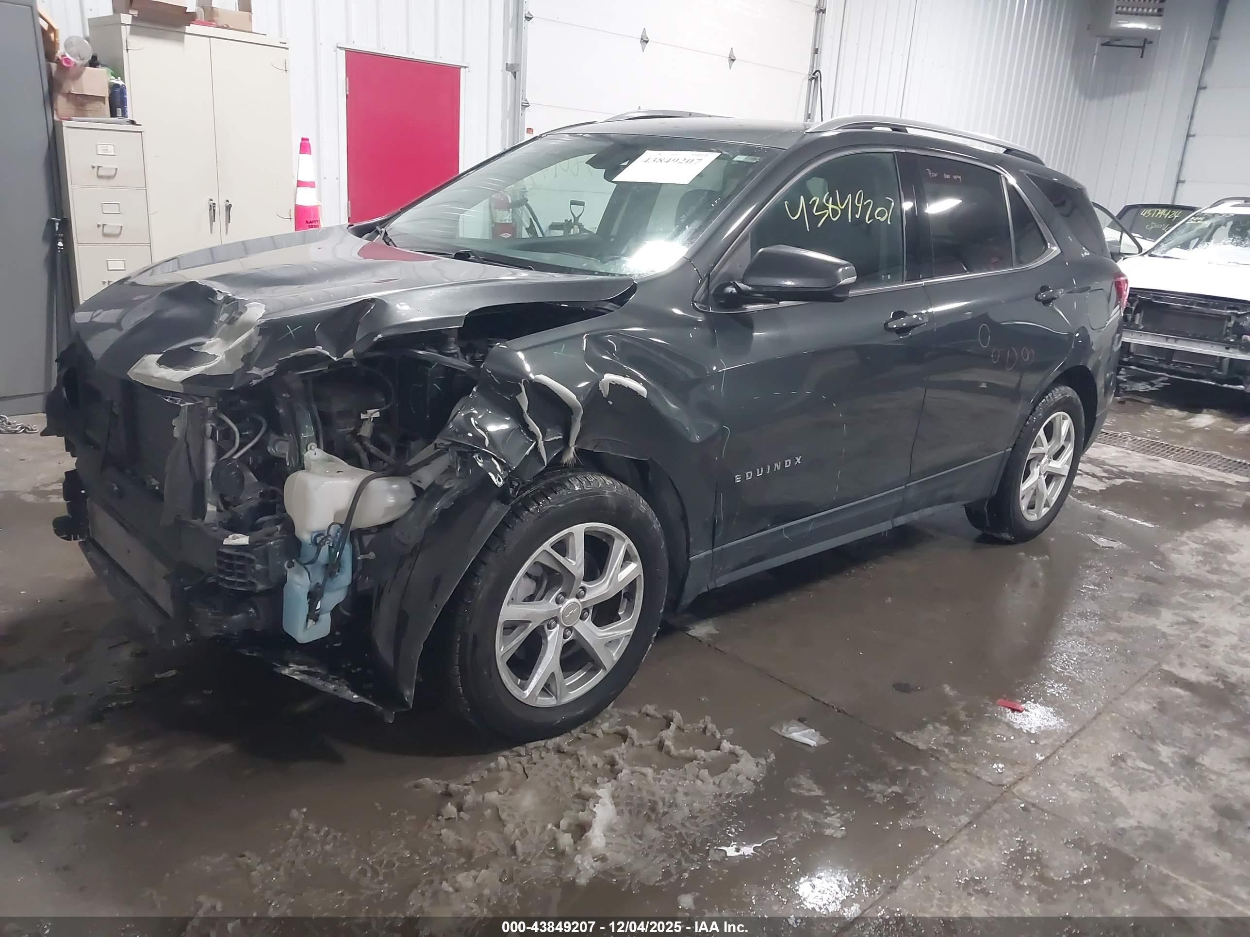 CHEVROLET EQUINOX image 2