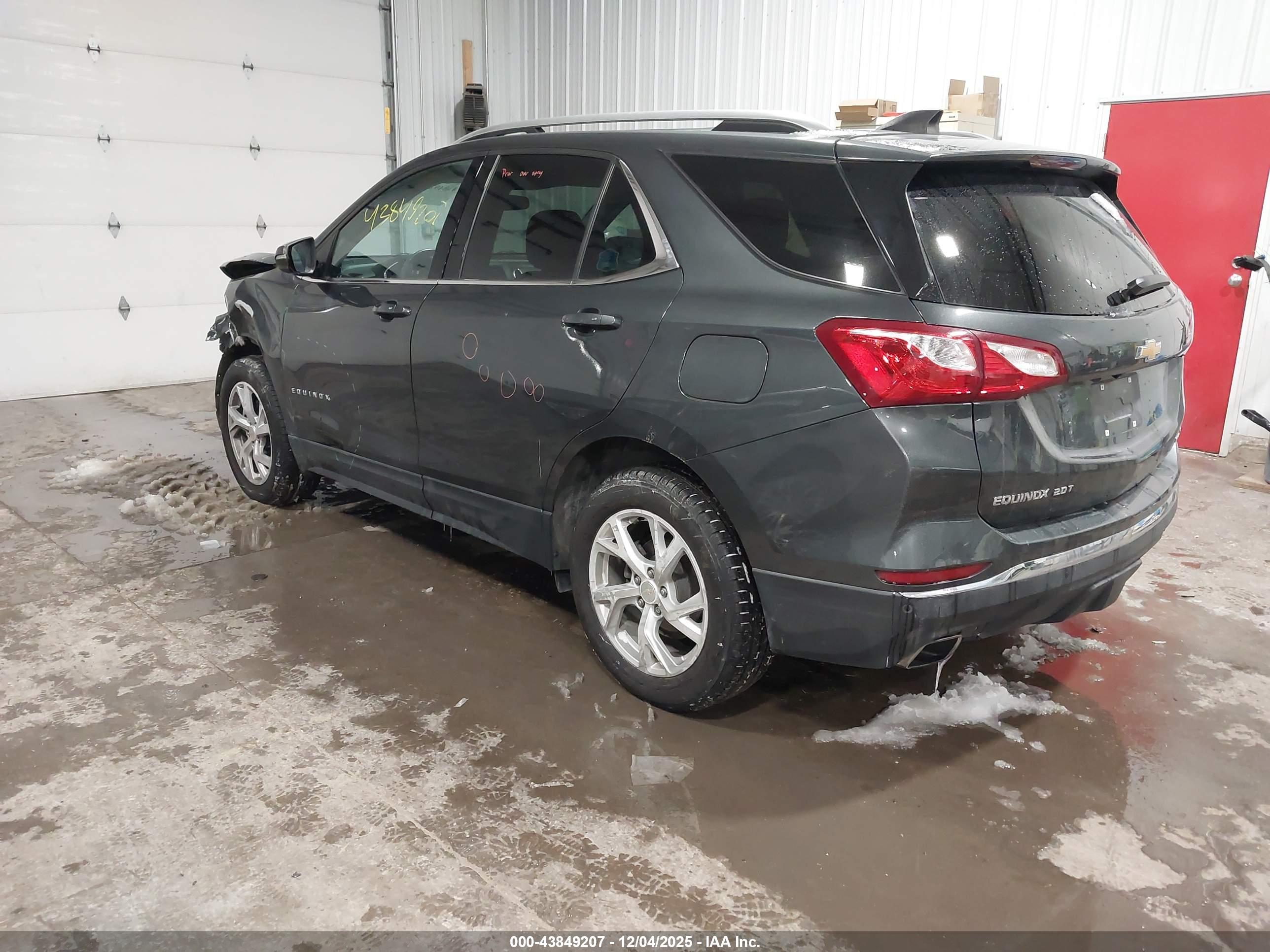 CHEVROLET EQUINOX image 3