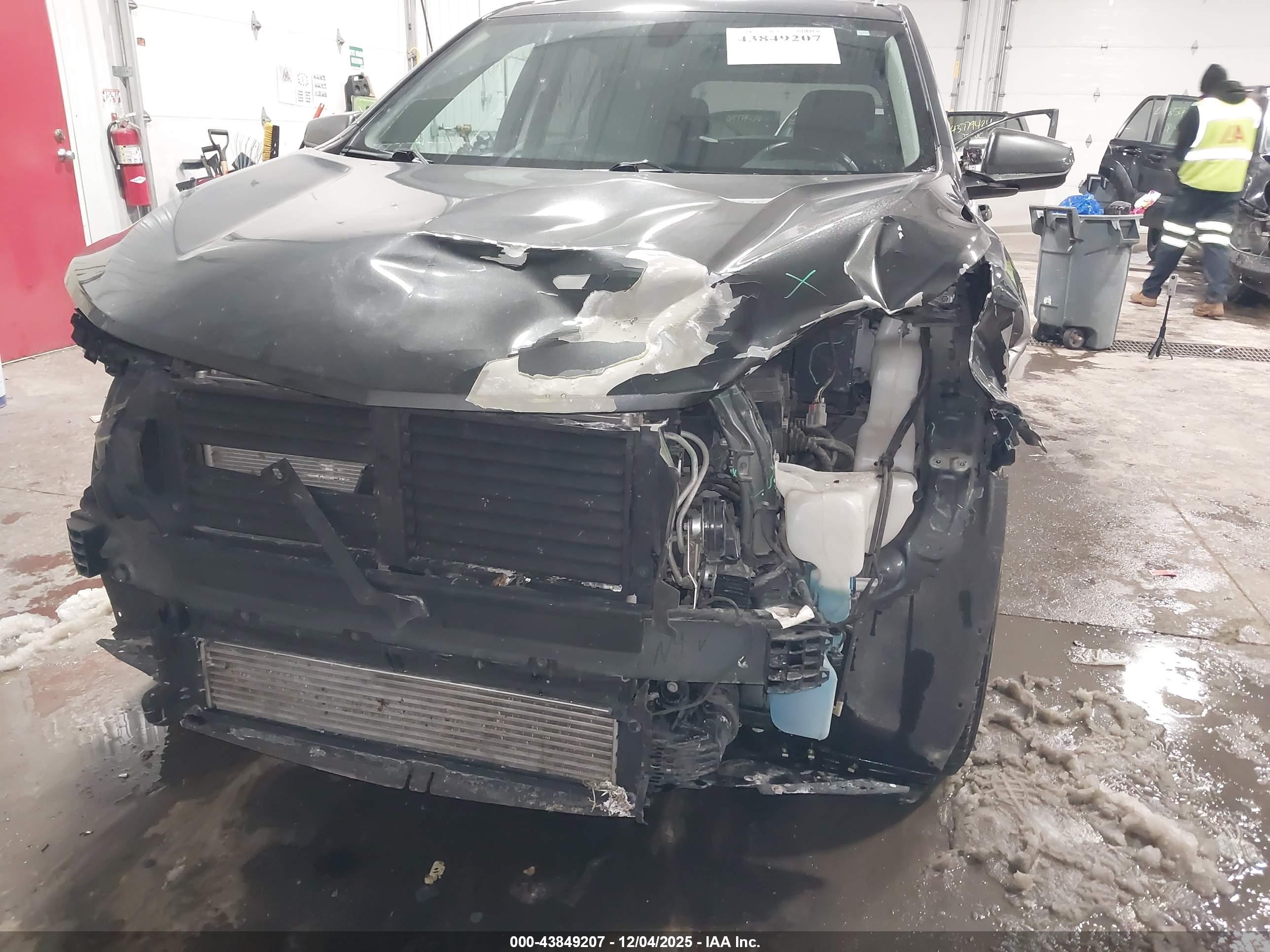 CHEVROLET EQUINOX image 6