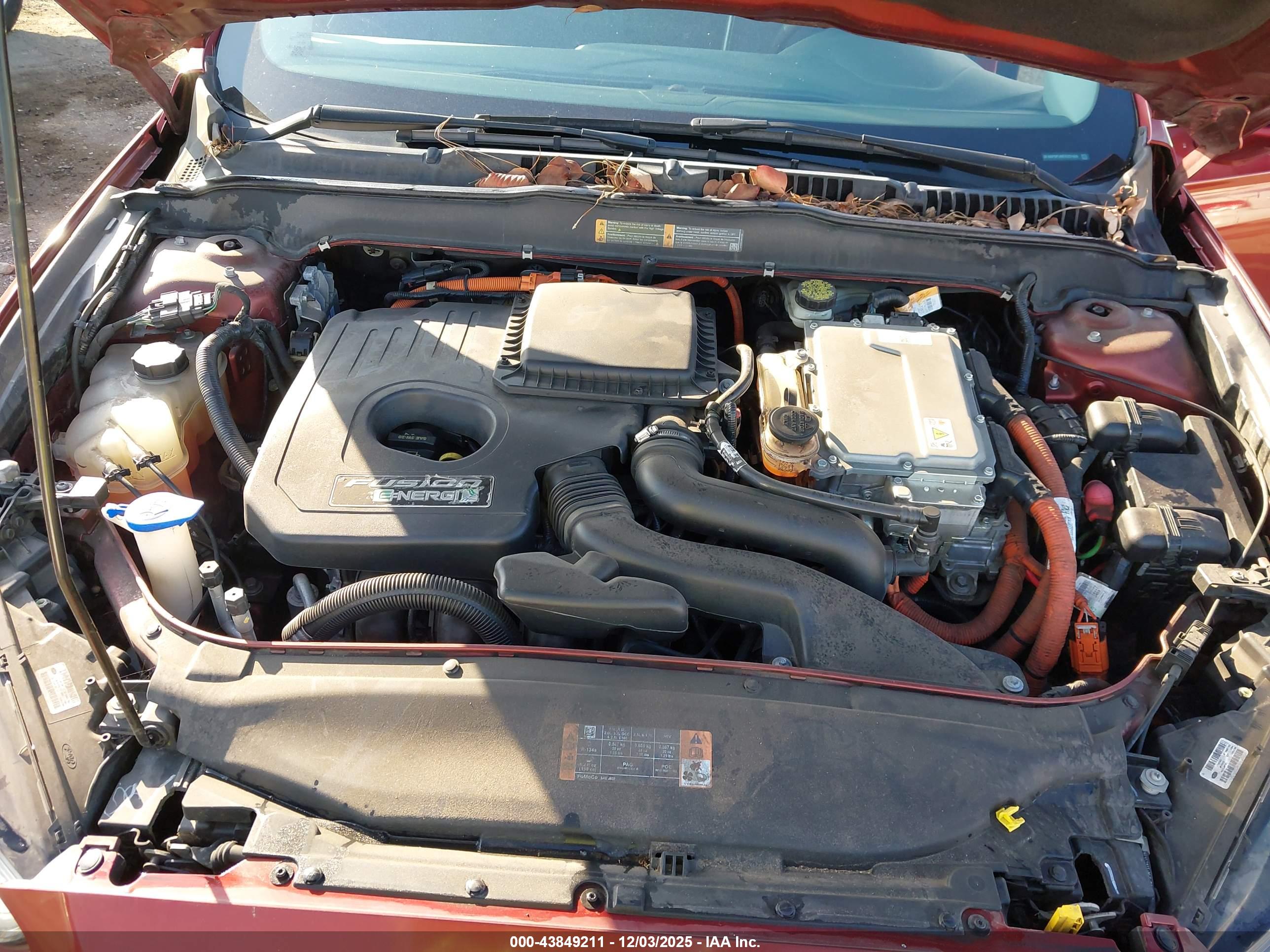 FORD FUSION image 10