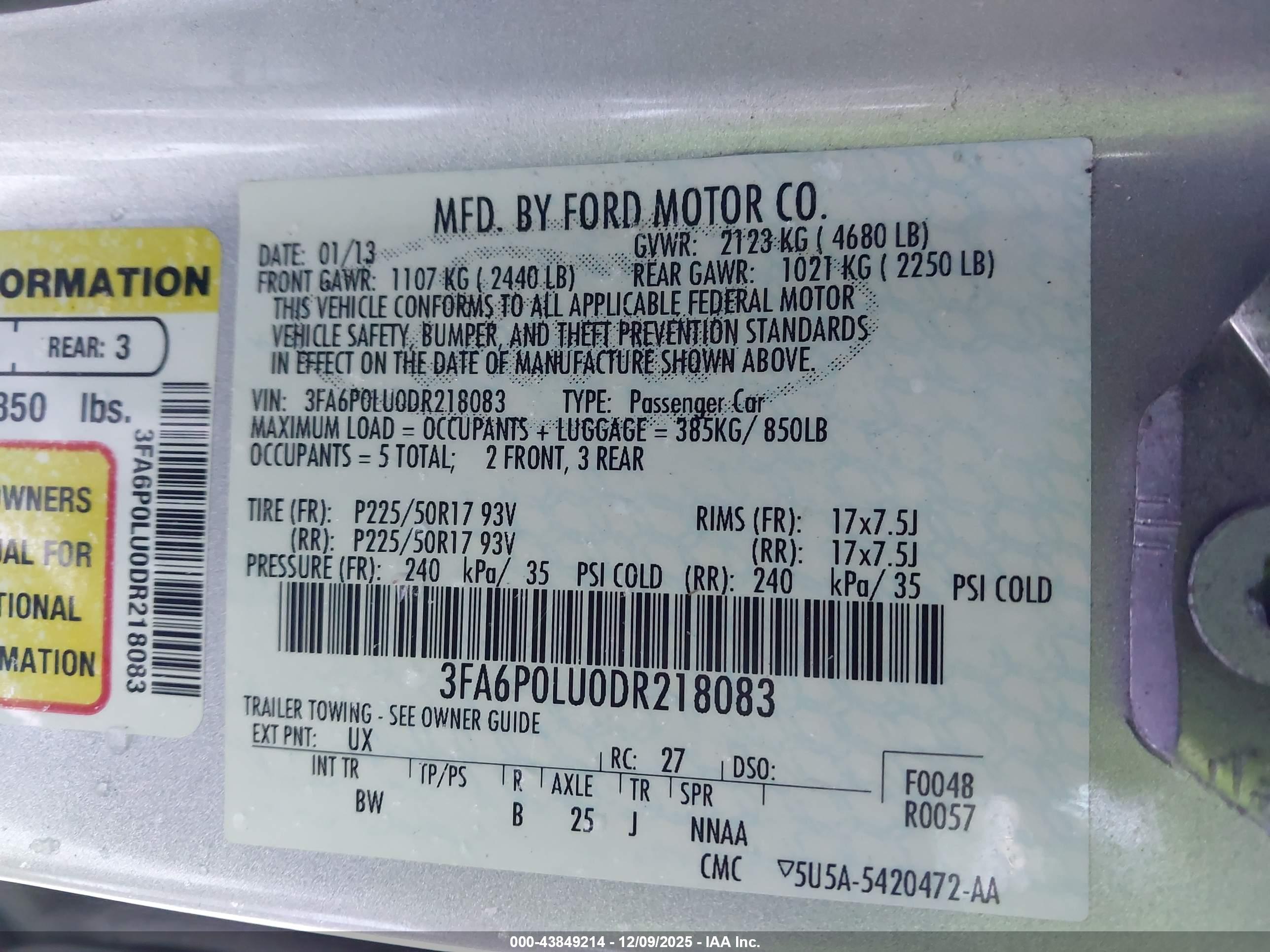 FORD FUSION image 9