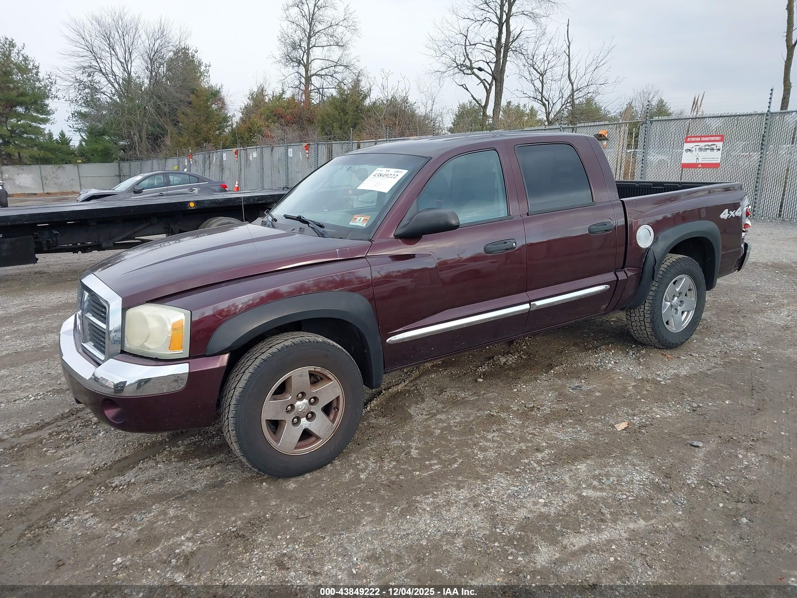 DODGE DAKOTA image 2
