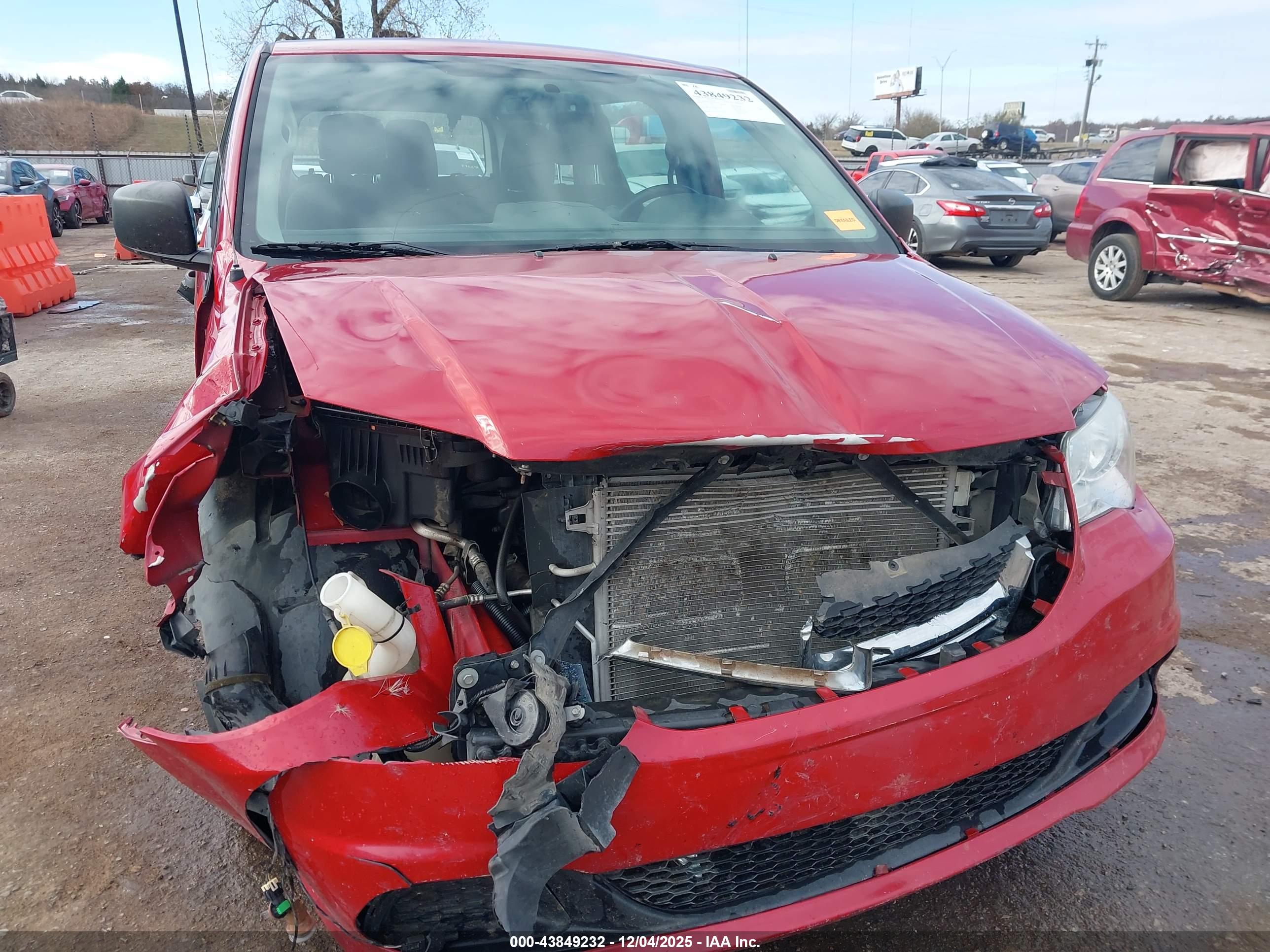 DODGE GRAND image 6