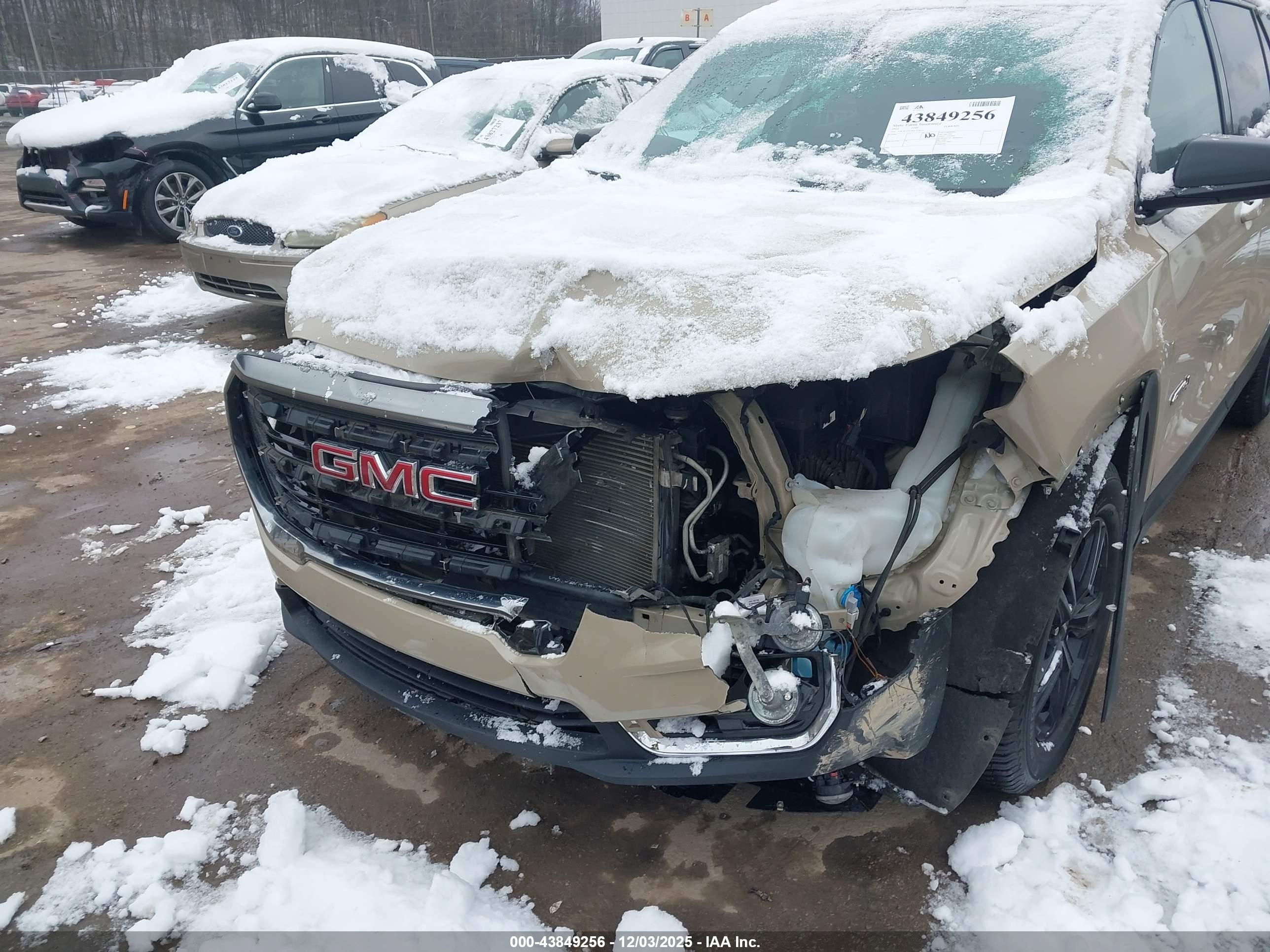 GMC TERRAIN image 6