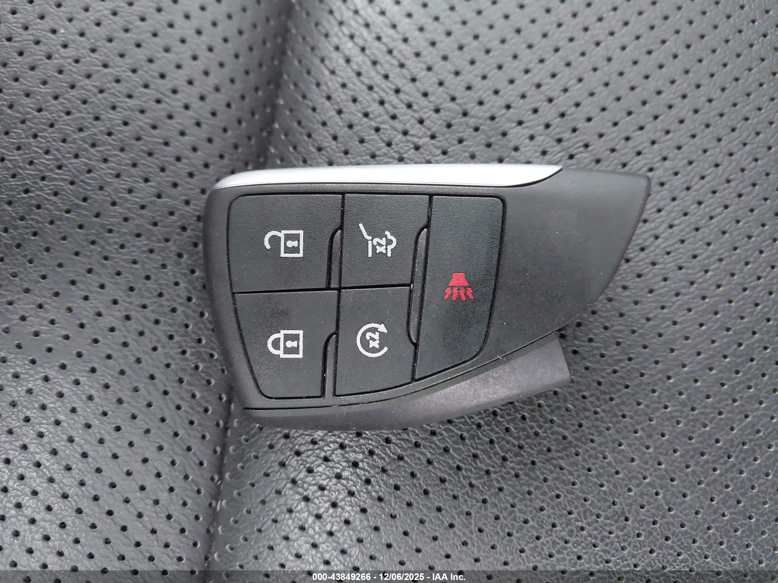 BUICK ENVISION image 11
