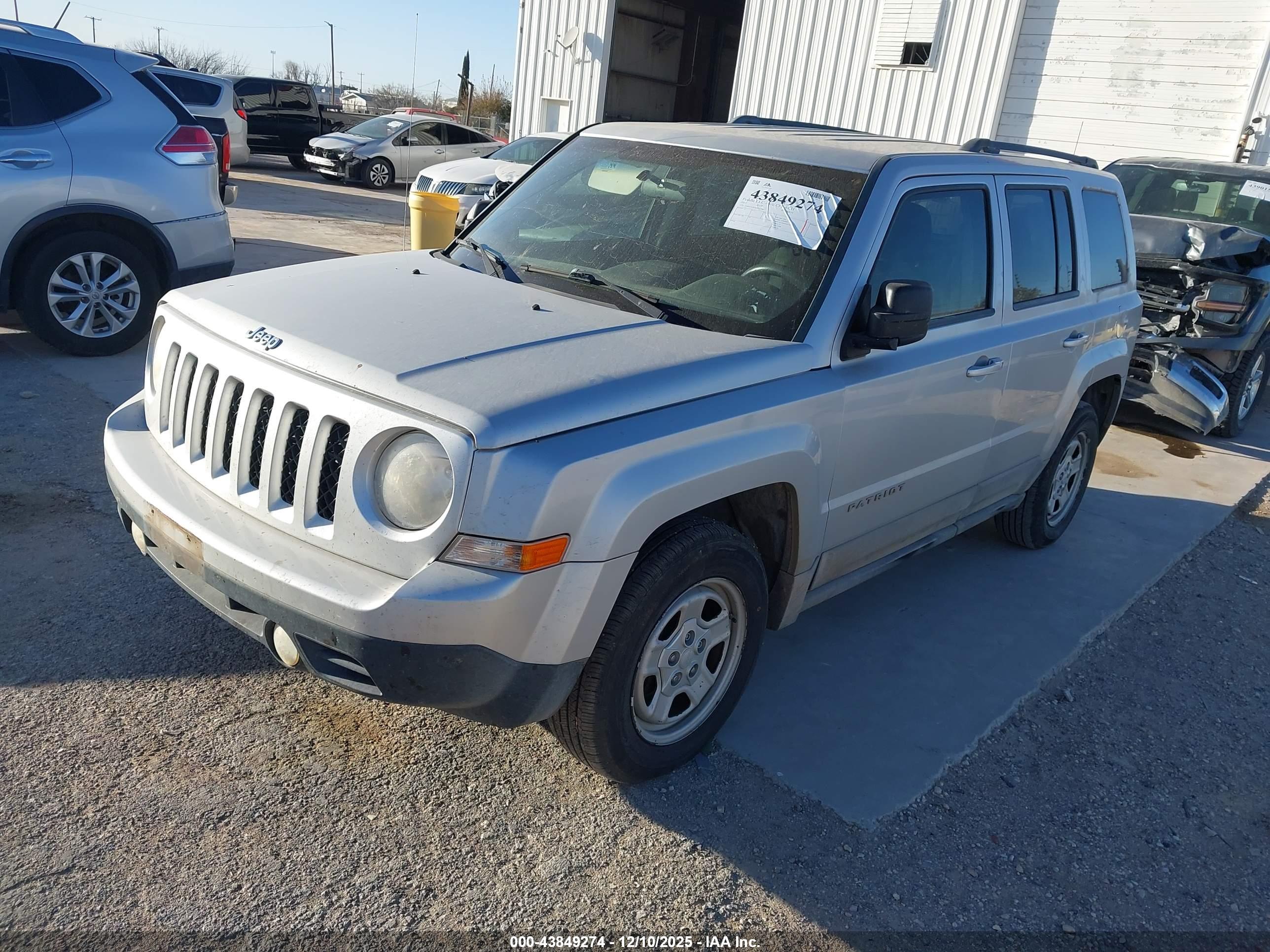 JEEP PATRIOT image 2