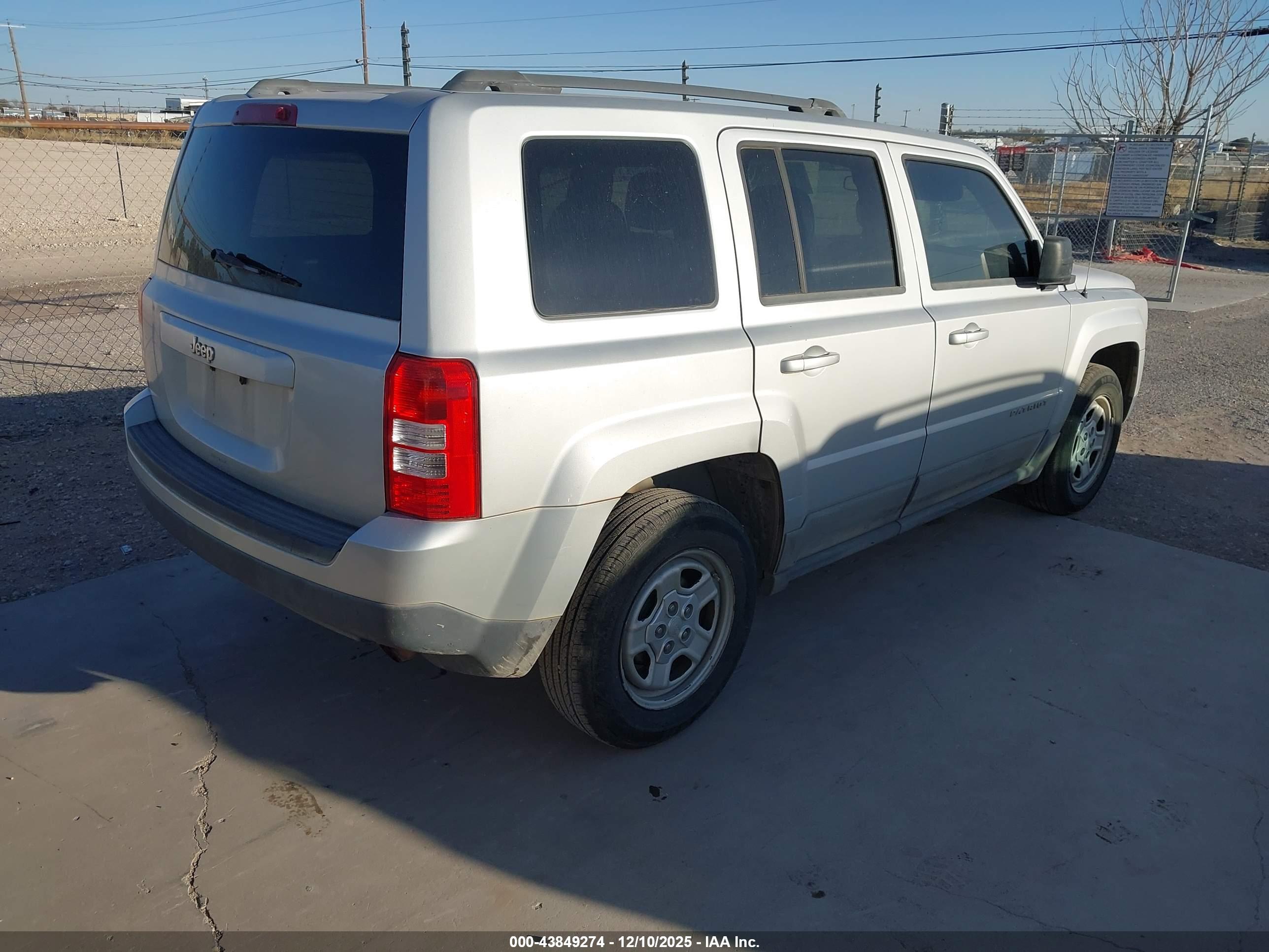 JEEP PATRIOT image 4