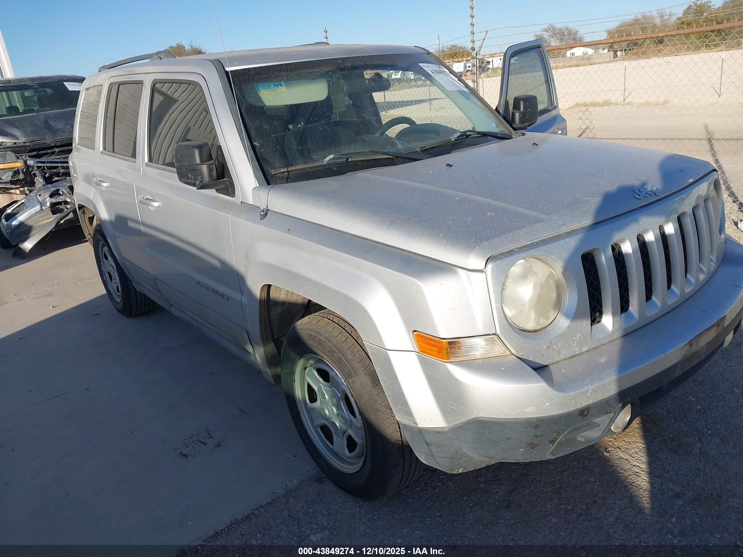 JEEP PATRIOT image 6