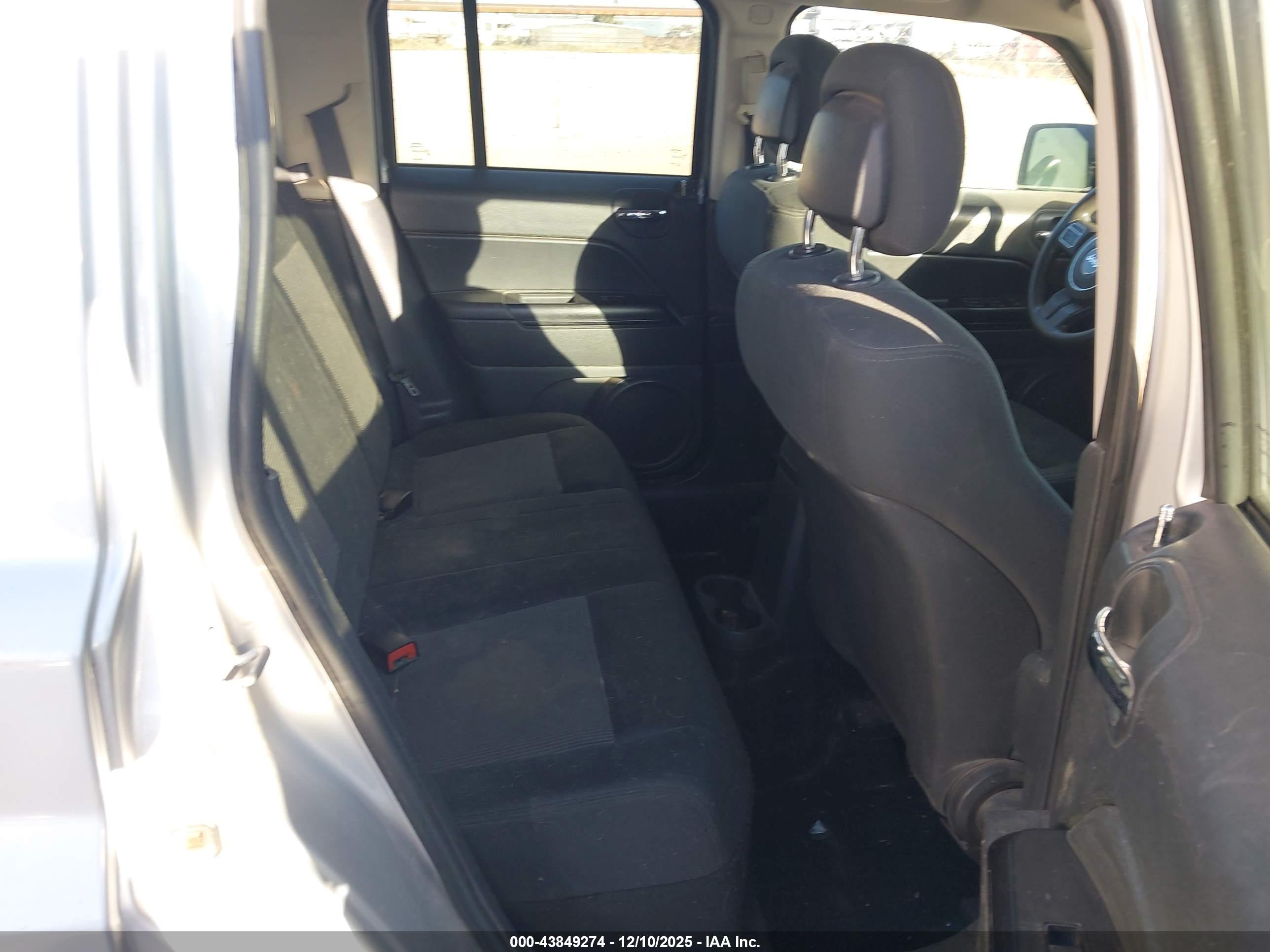 JEEP PATRIOT image 8