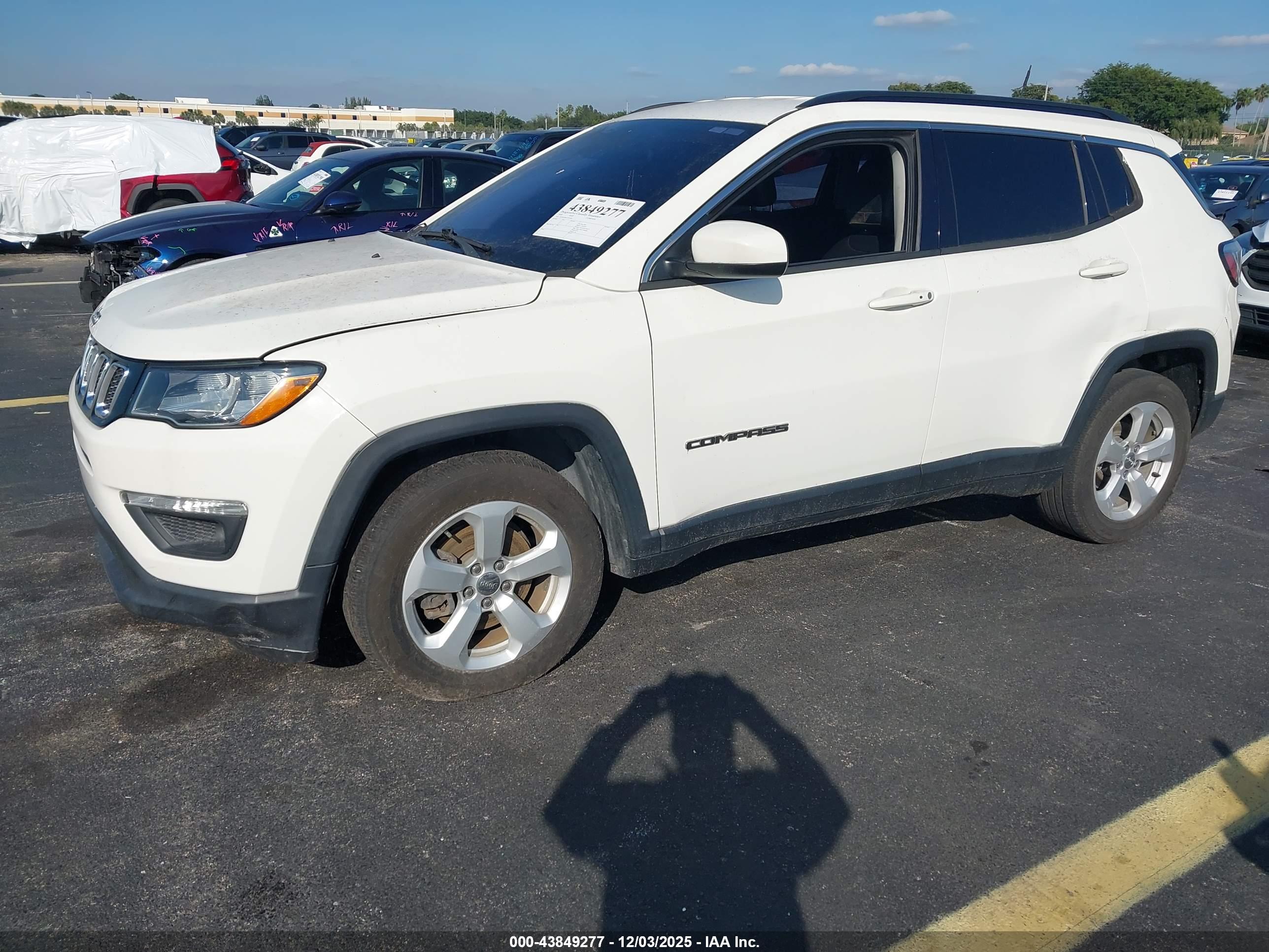 JEEP COMPASS image 2