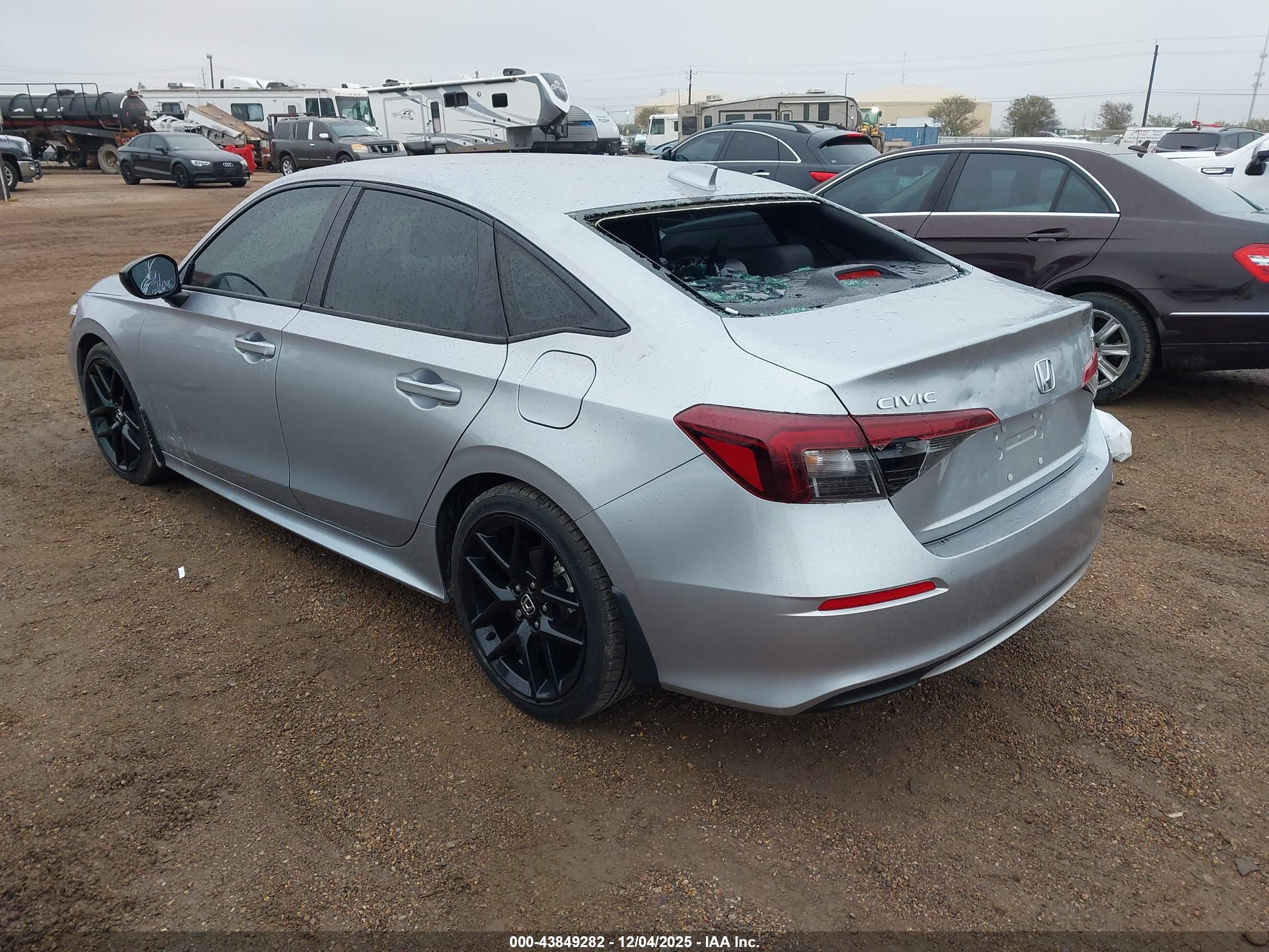 HONDA CIVIC image 3