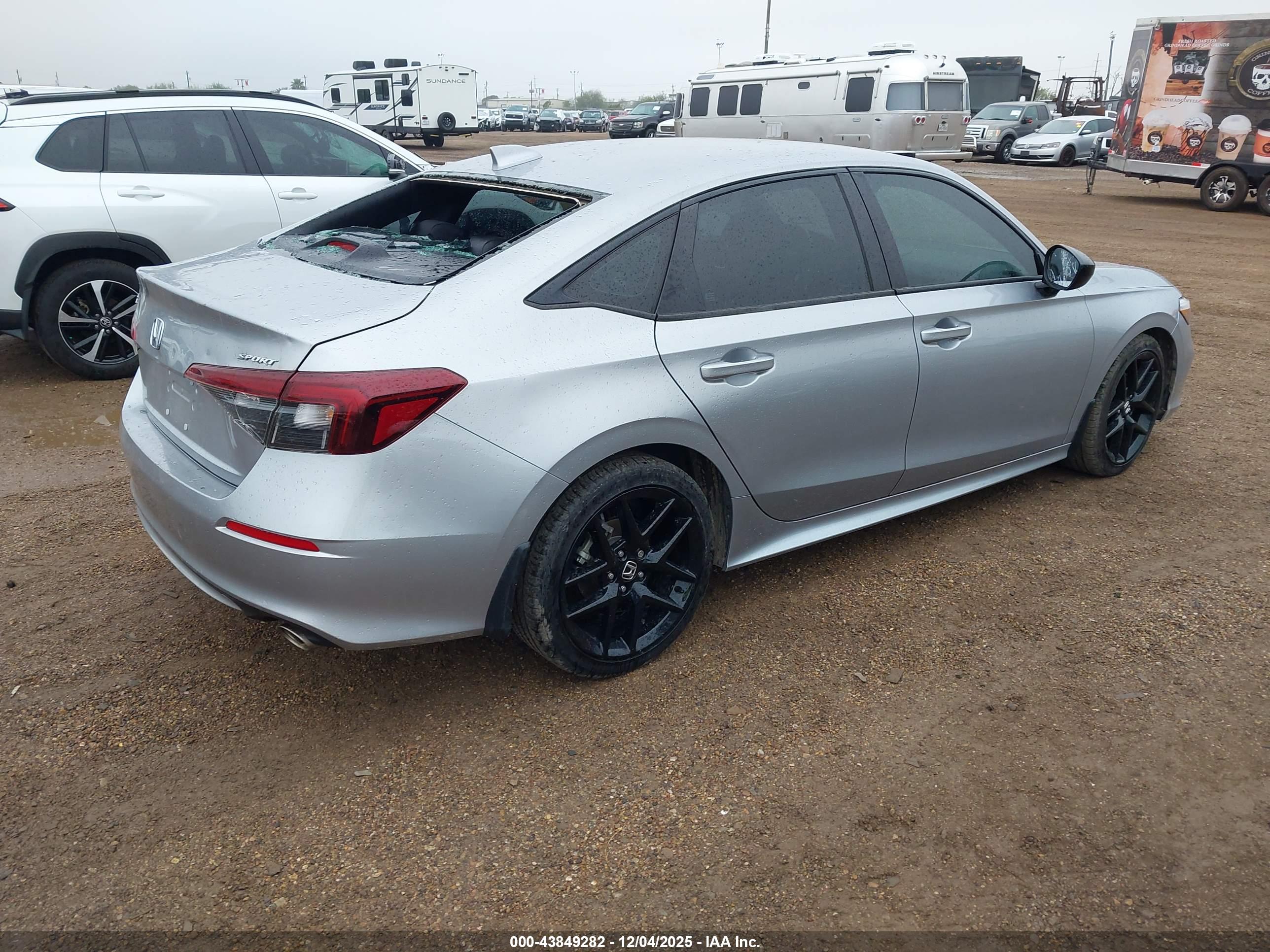 HONDA CIVIC image 4