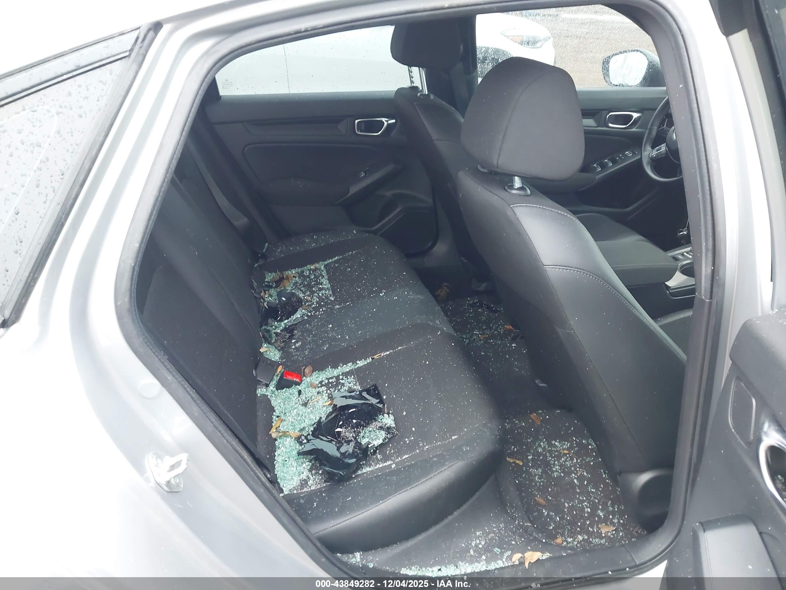HONDA CIVIC image 8