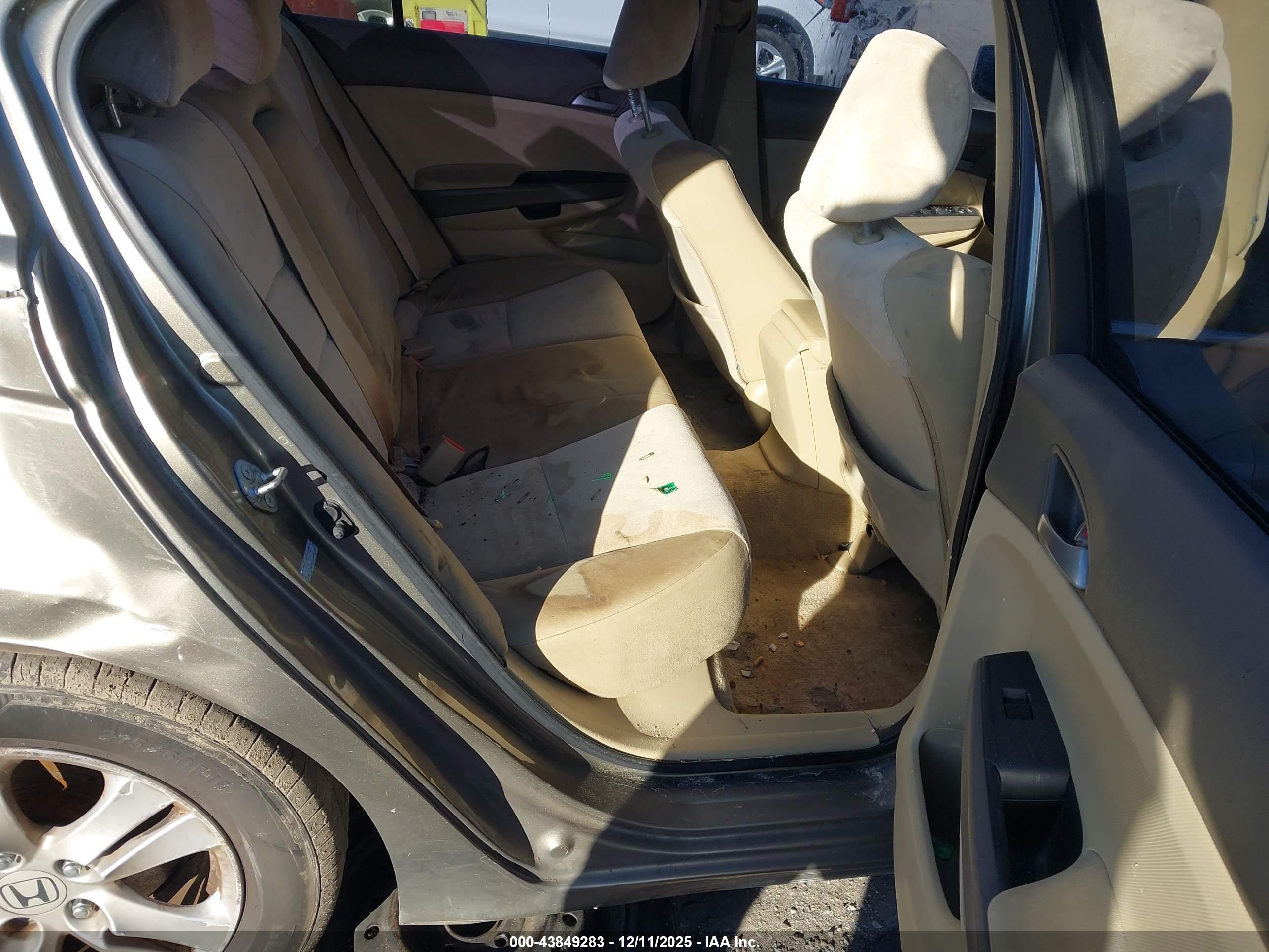 HONDA ACCORD image 8