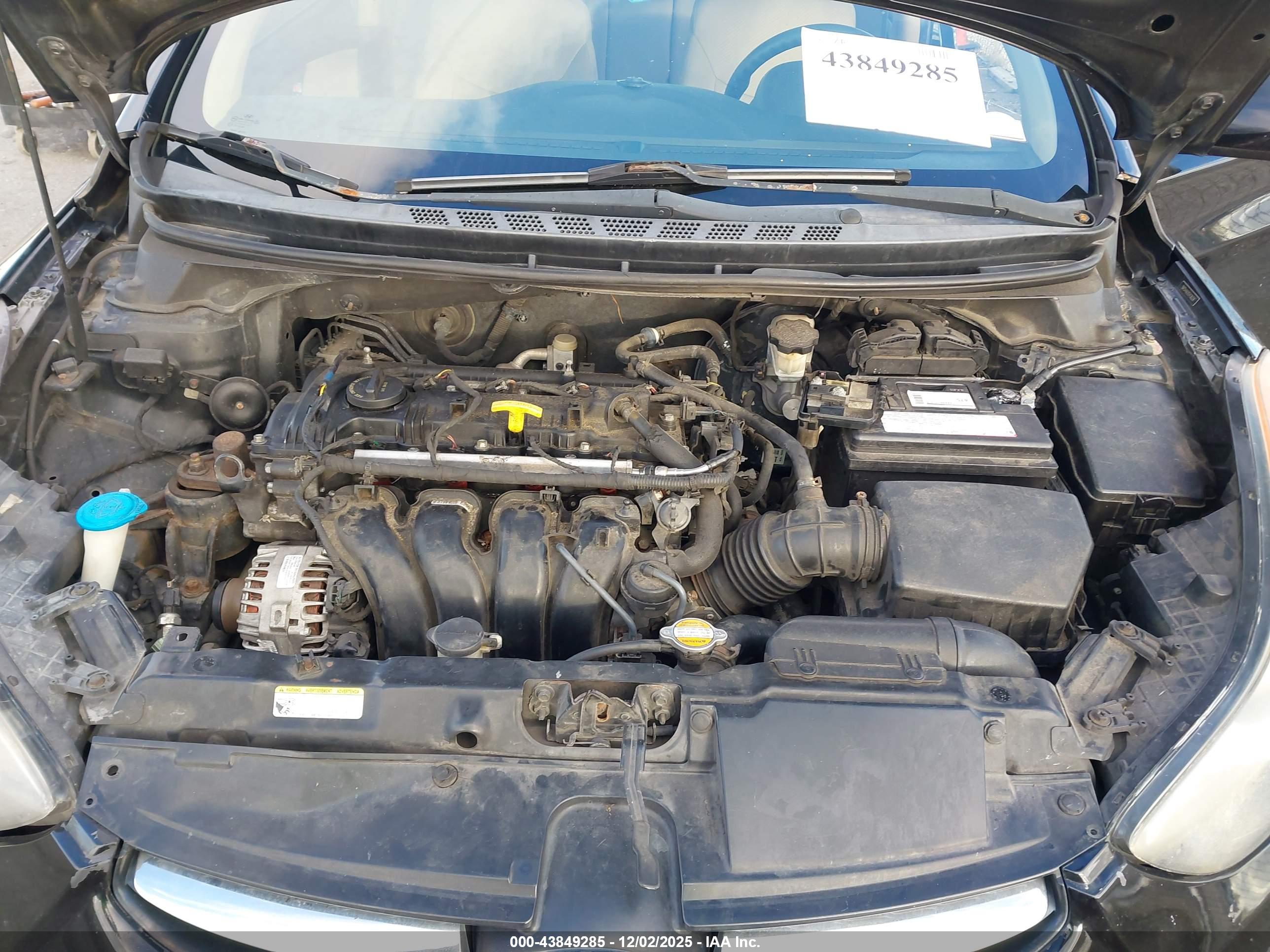 HYUNDAI ELANTRA image 10