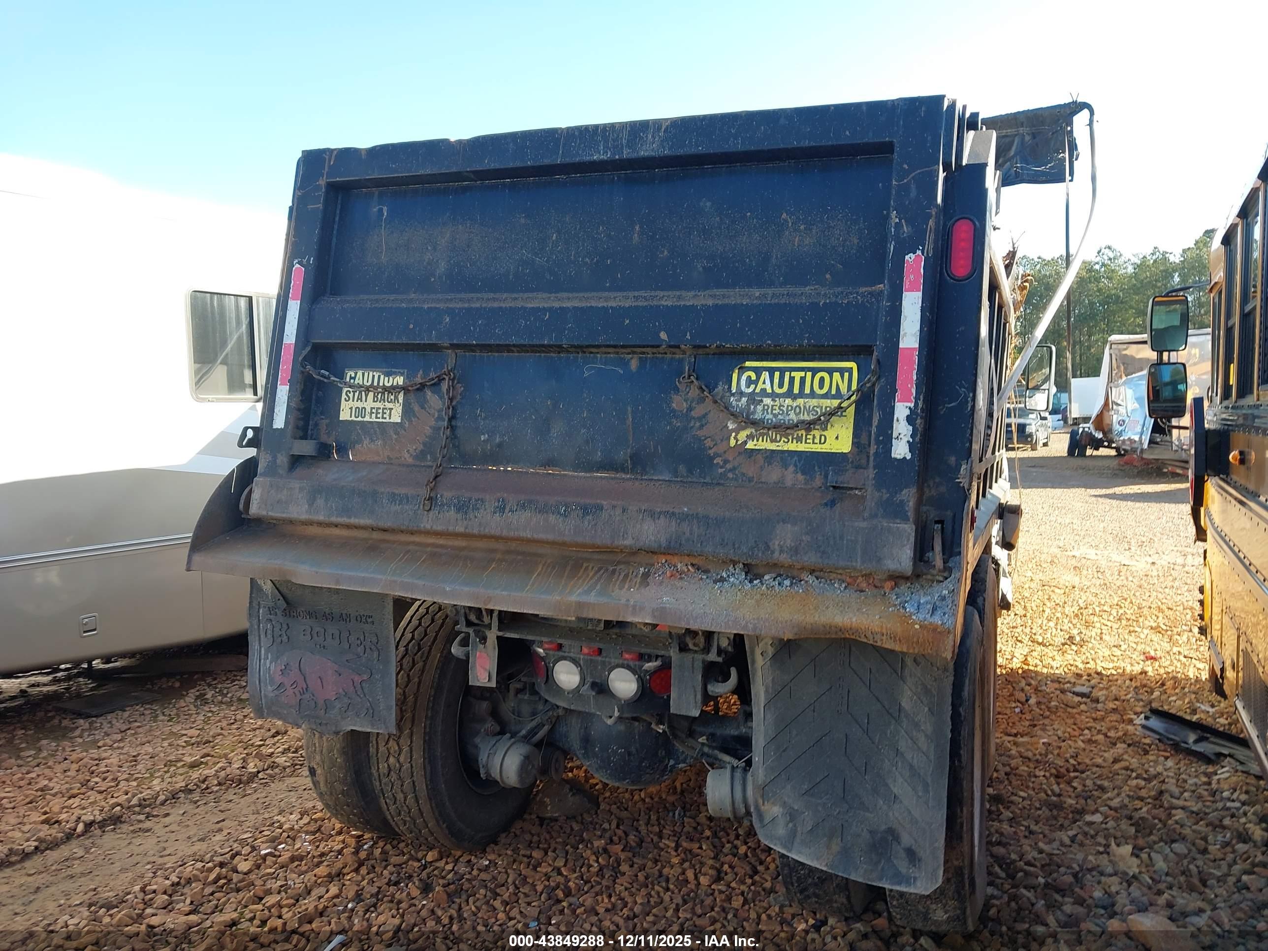 KENWORTH CONSTRUCTION image 4