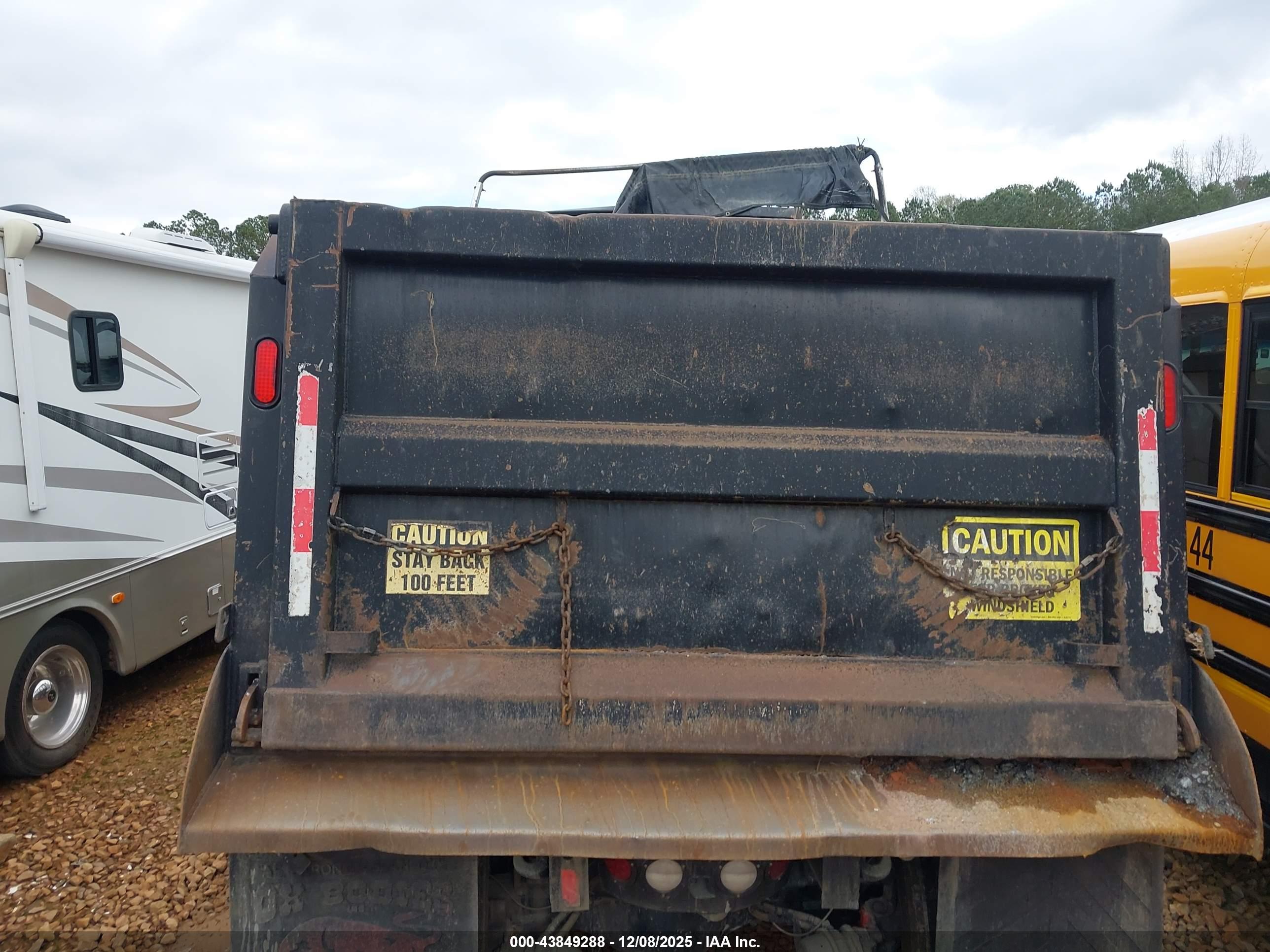 KENWORTH CONSTRUCTION image 8