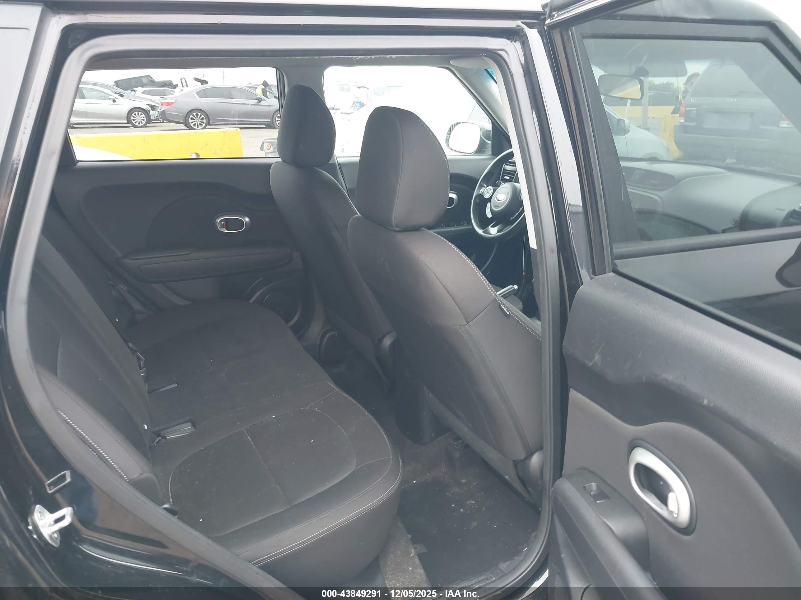 KIA SOUL image 8