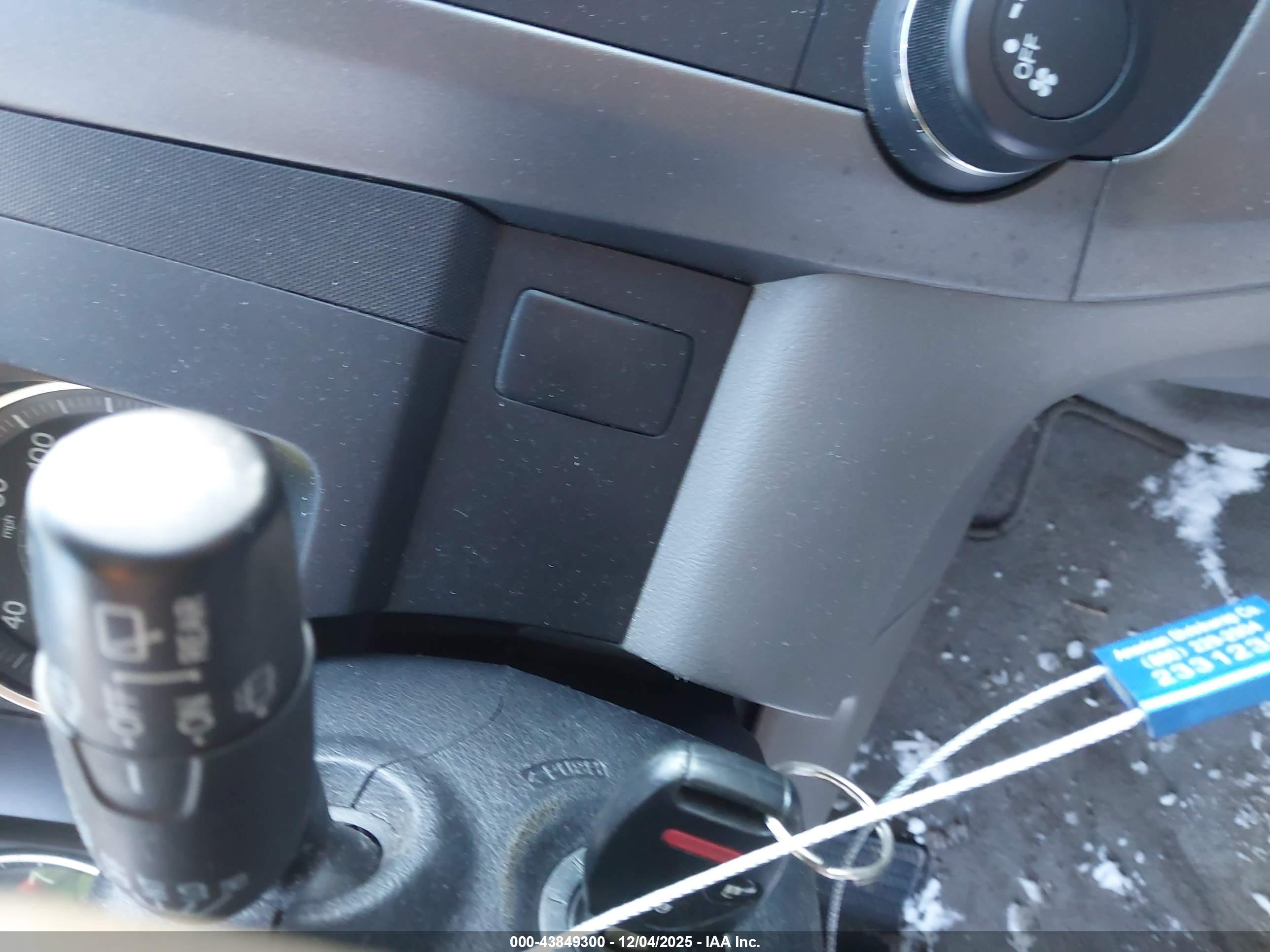 HONDA CR-V image 11