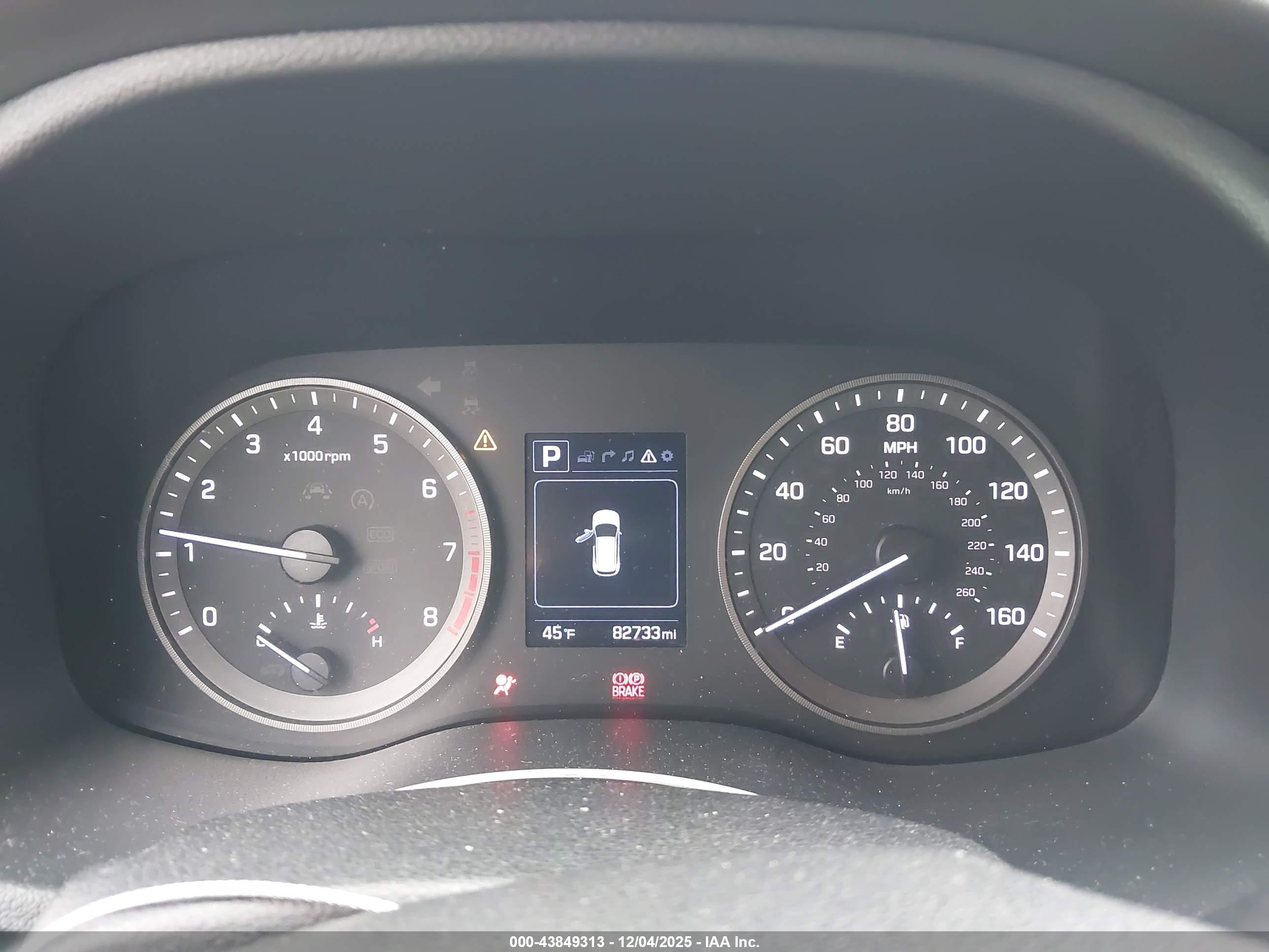 HYUNDAI TUCSON image 7