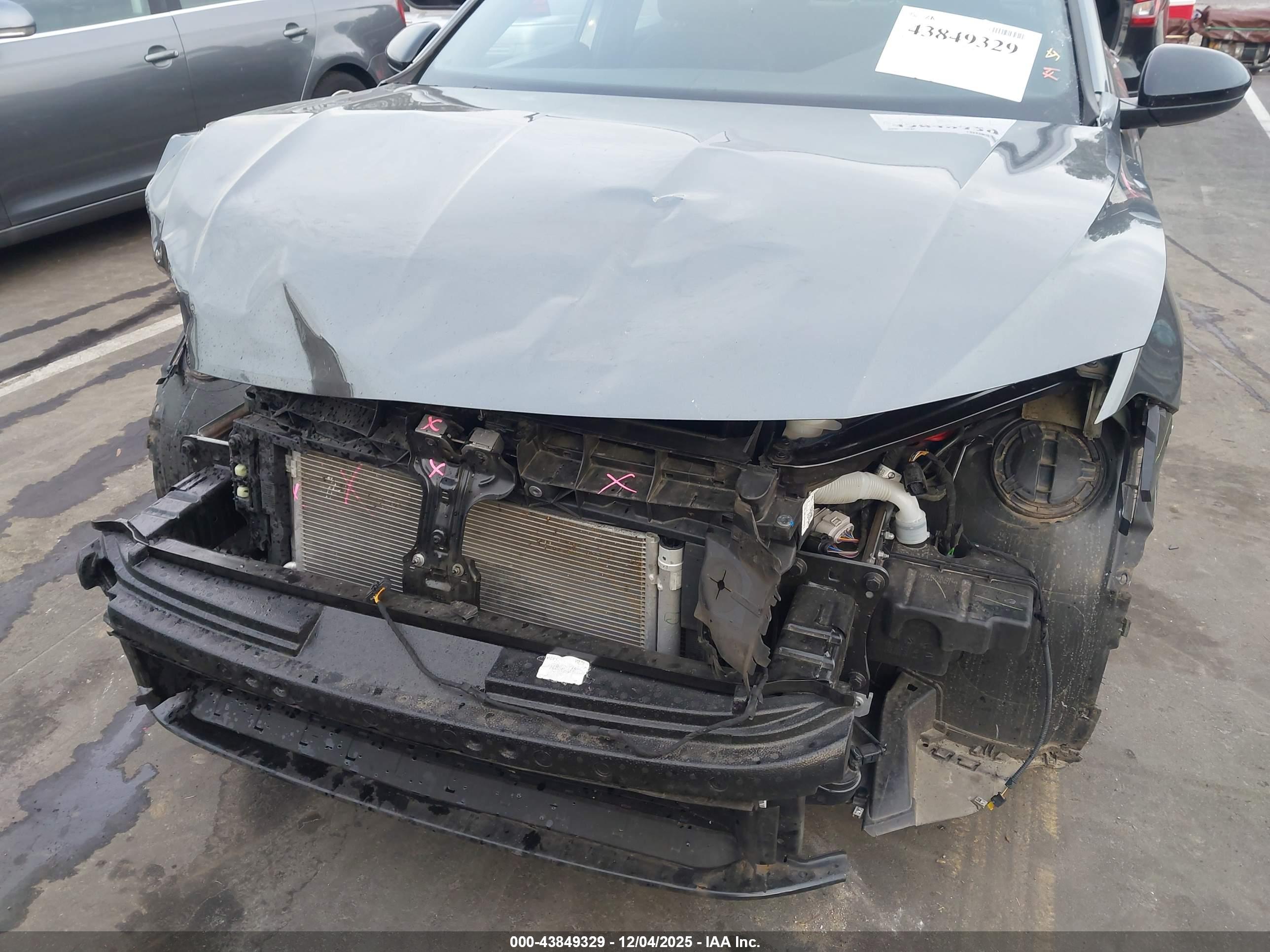 VOLKSWAGEN JETTA image 6