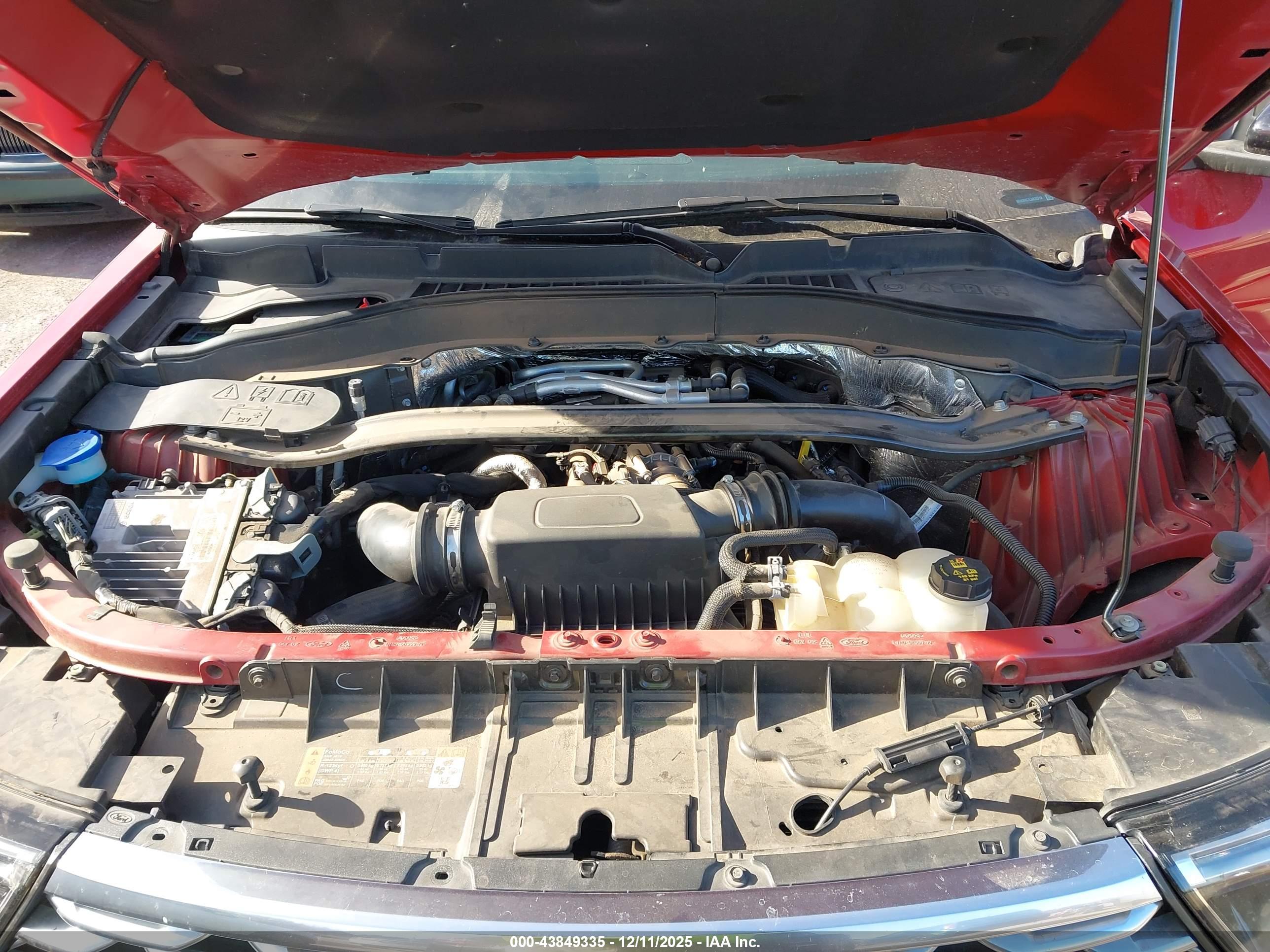 FORD EXPLORER image 10