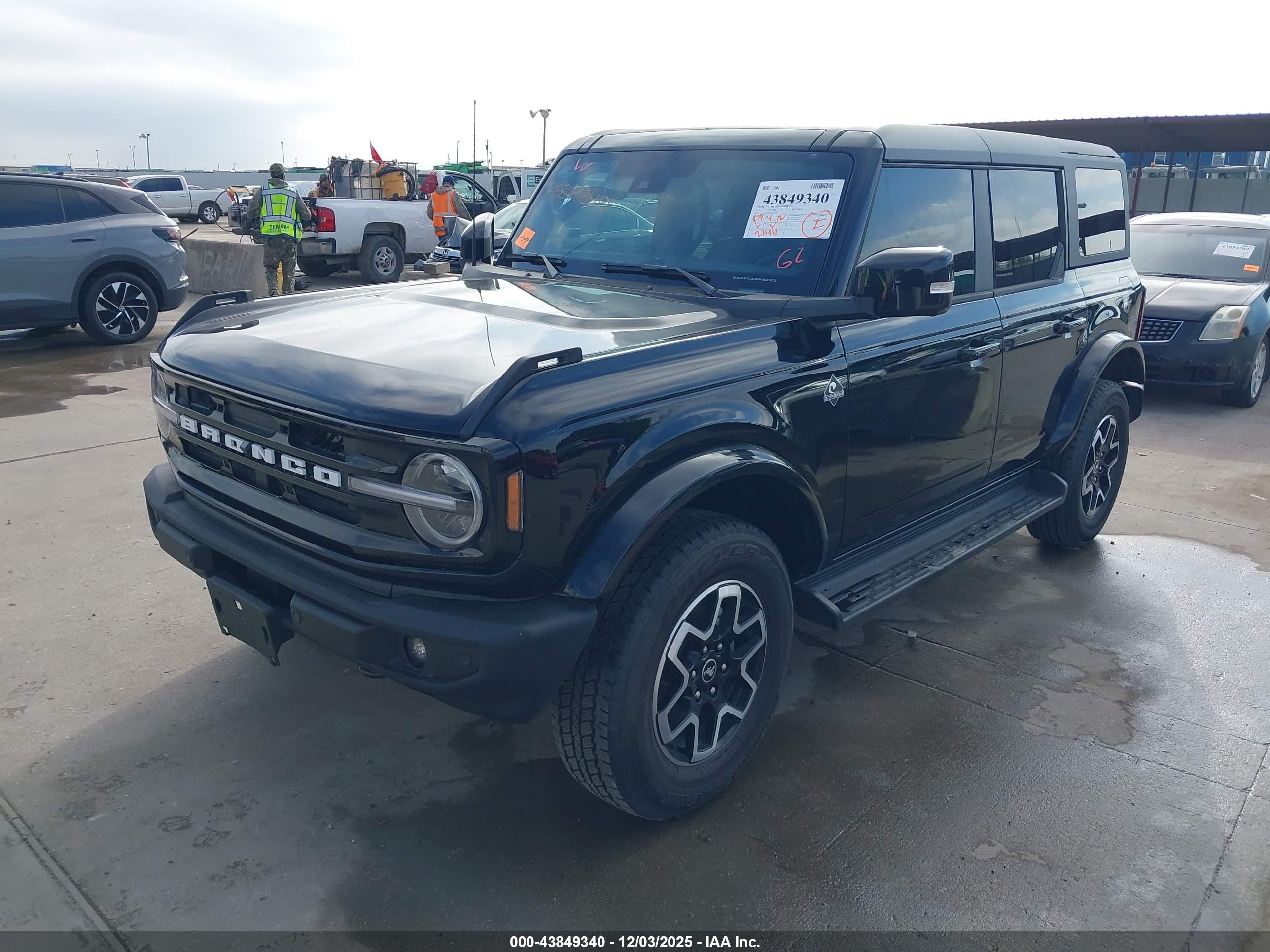 FORD BRONCO image 2