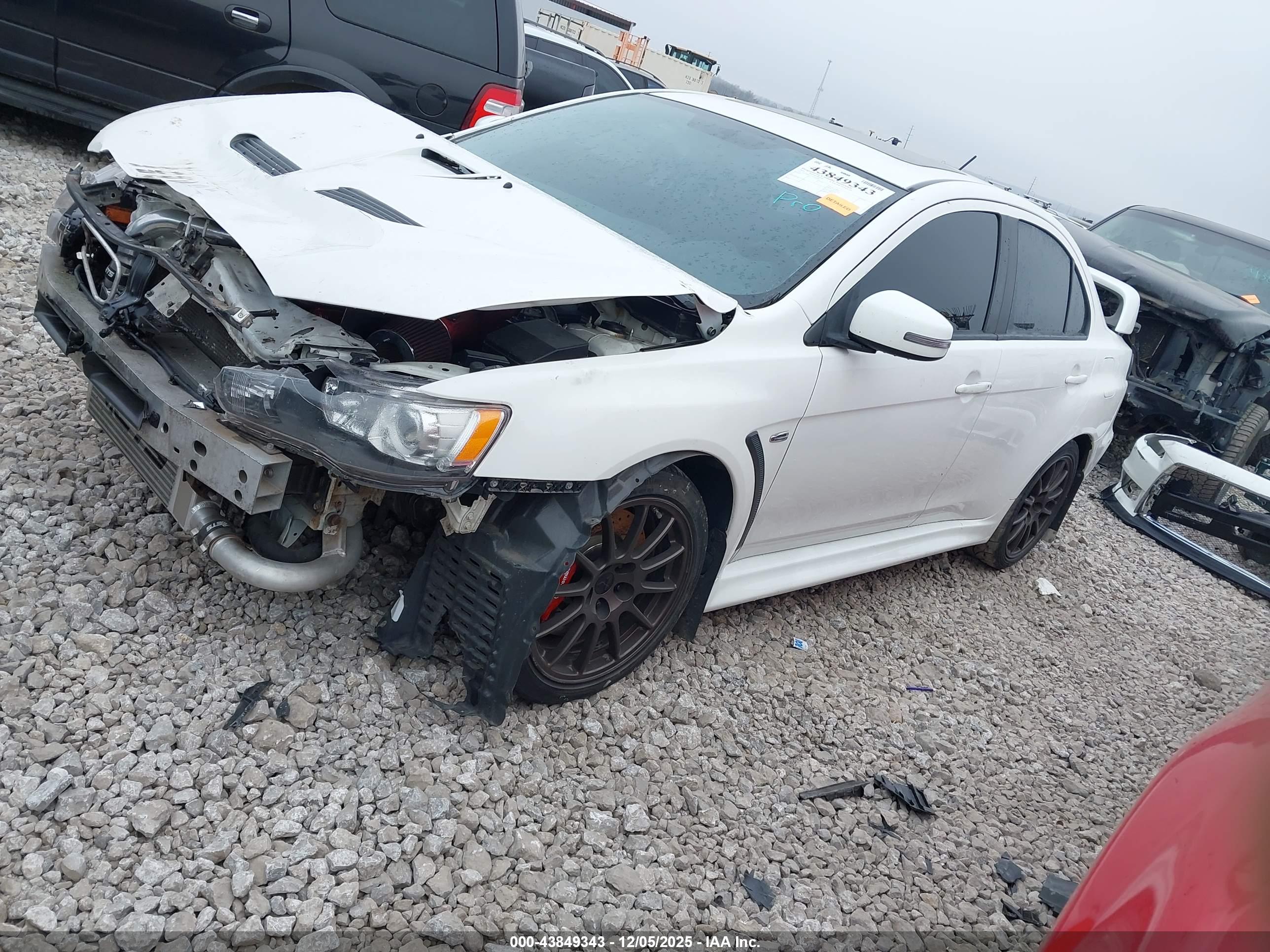MITSUBISHI LANCER image 2