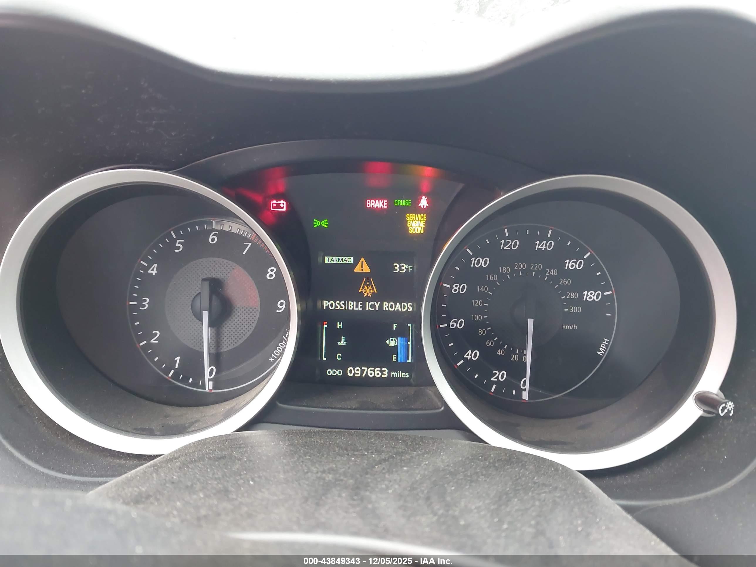 MITSUBISHI LANCER image 7