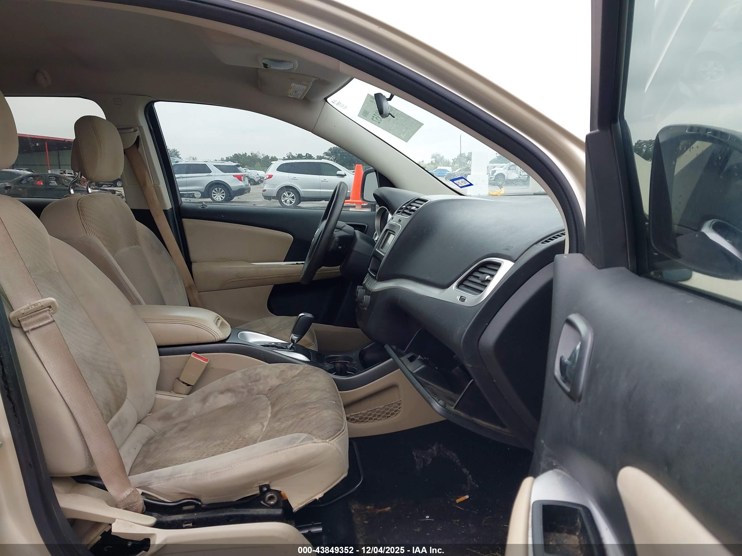 DODGE JOURNEY image 5