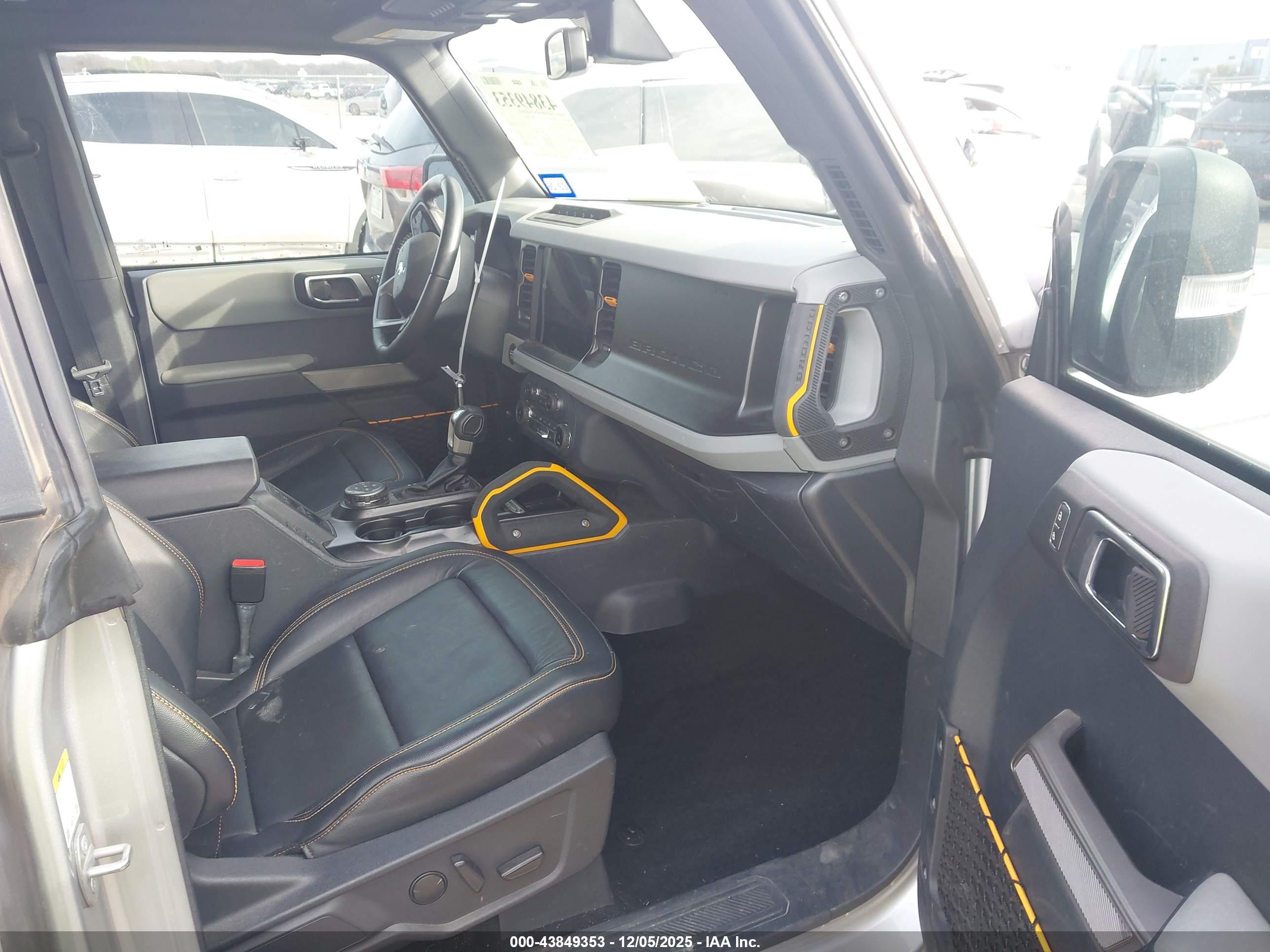 FORD BRONCO image 5
