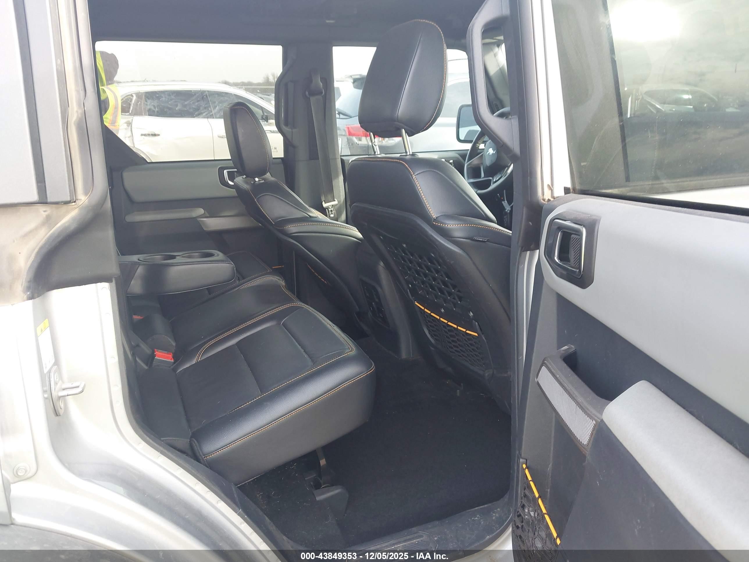 FORD BRONCO image 8