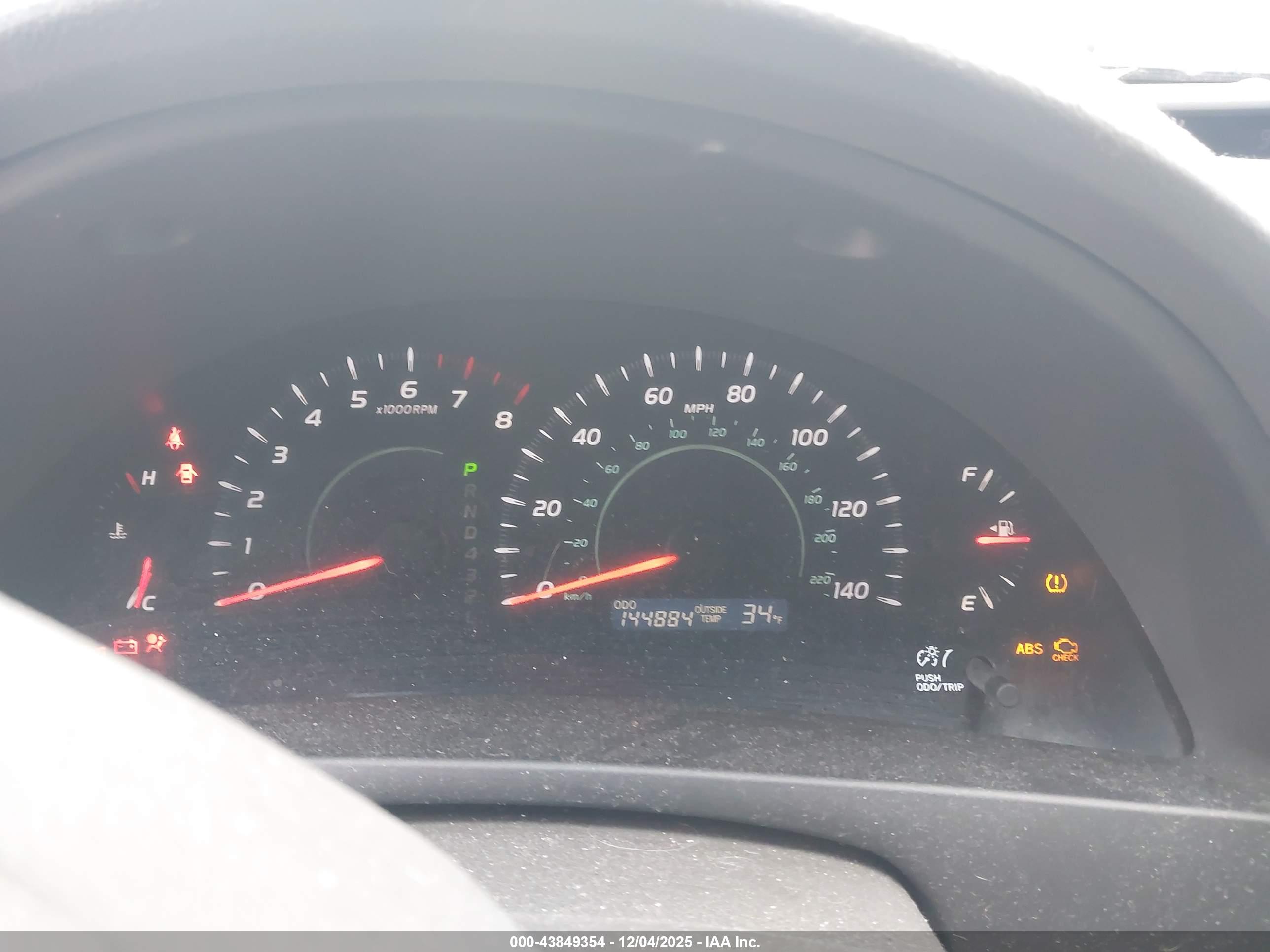 TOYOTA CAMRY image 7
