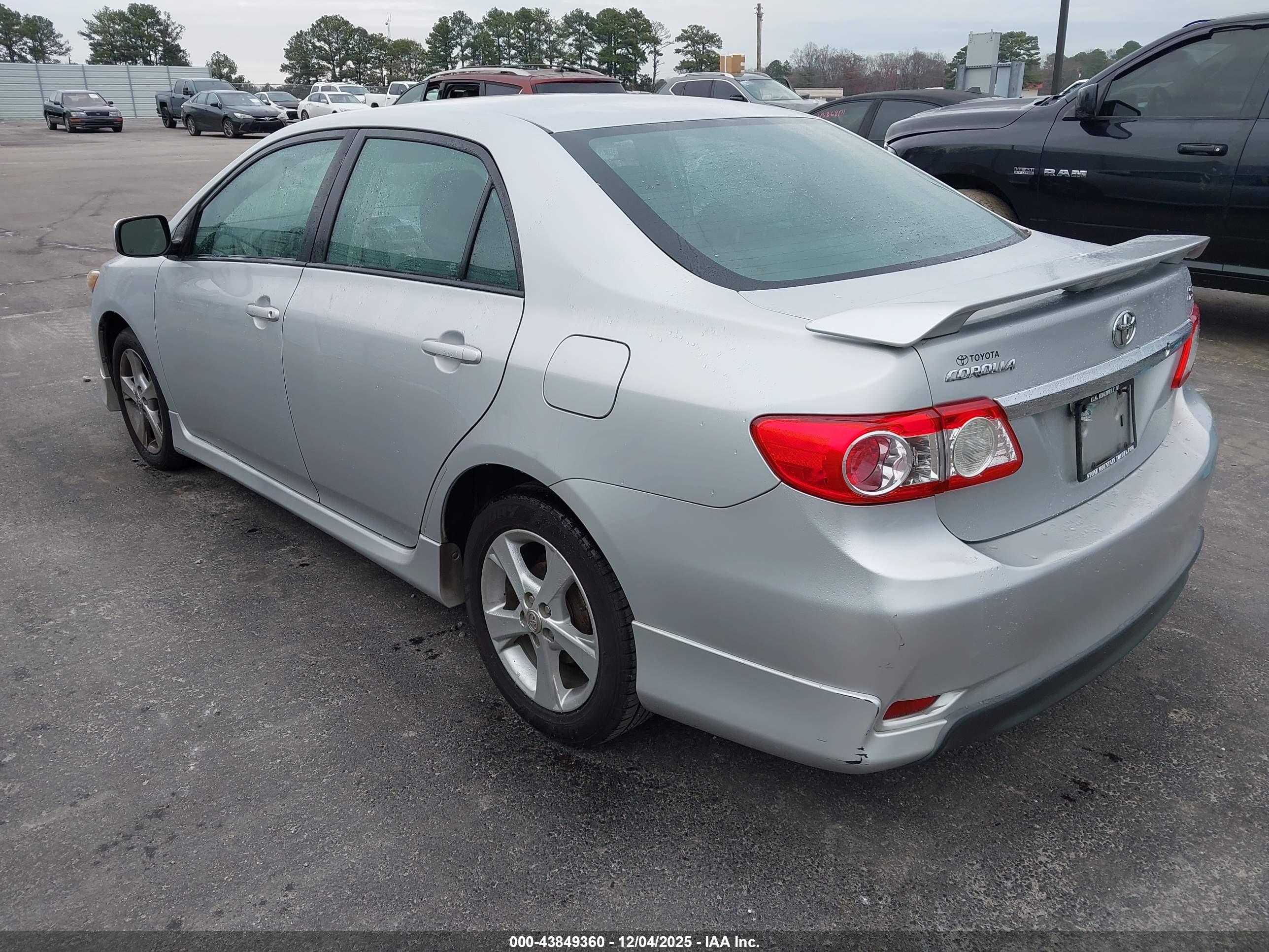 TOYOTA COROLLA image 3
