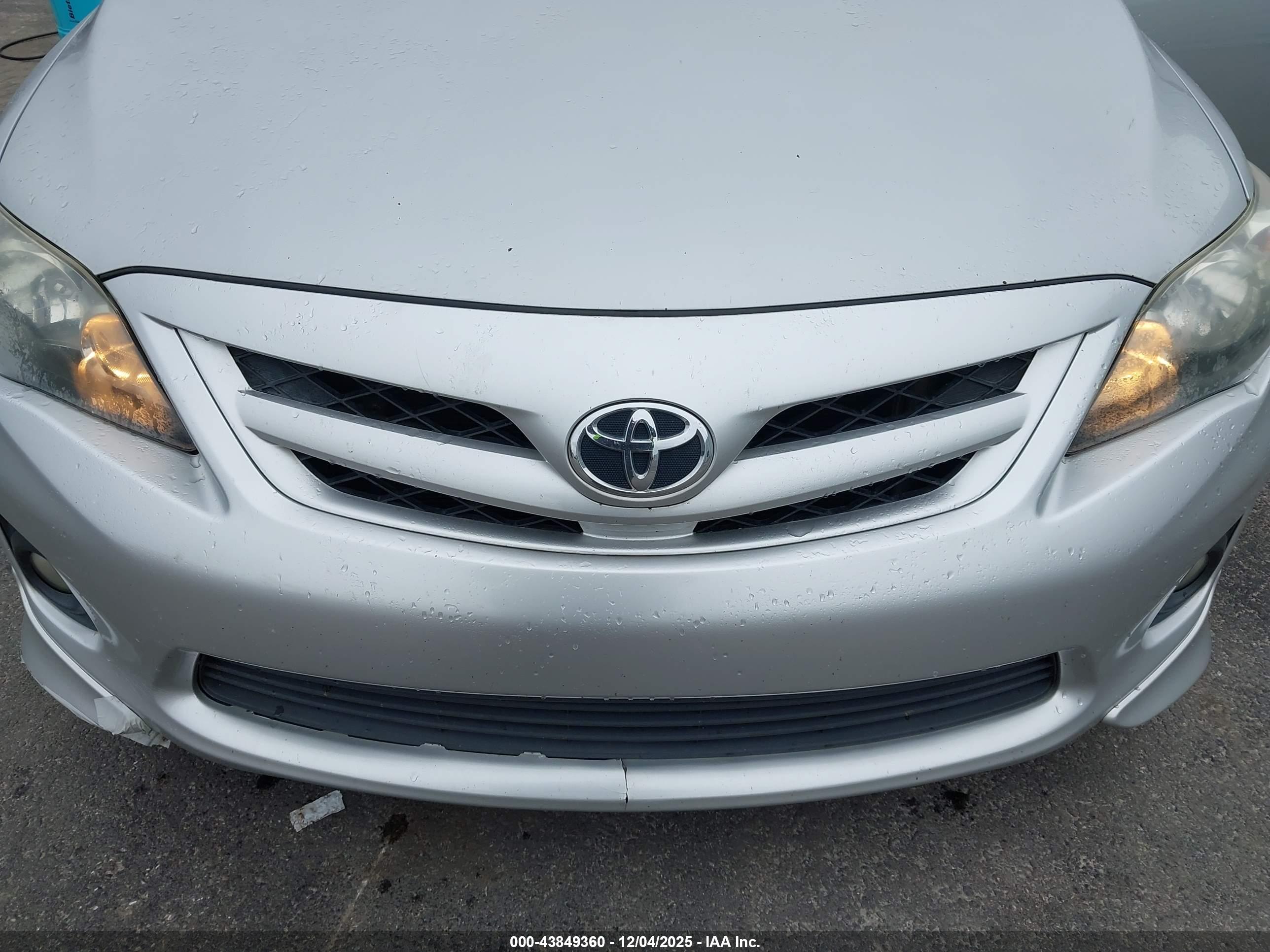 TOYOTA COROLLA image 6