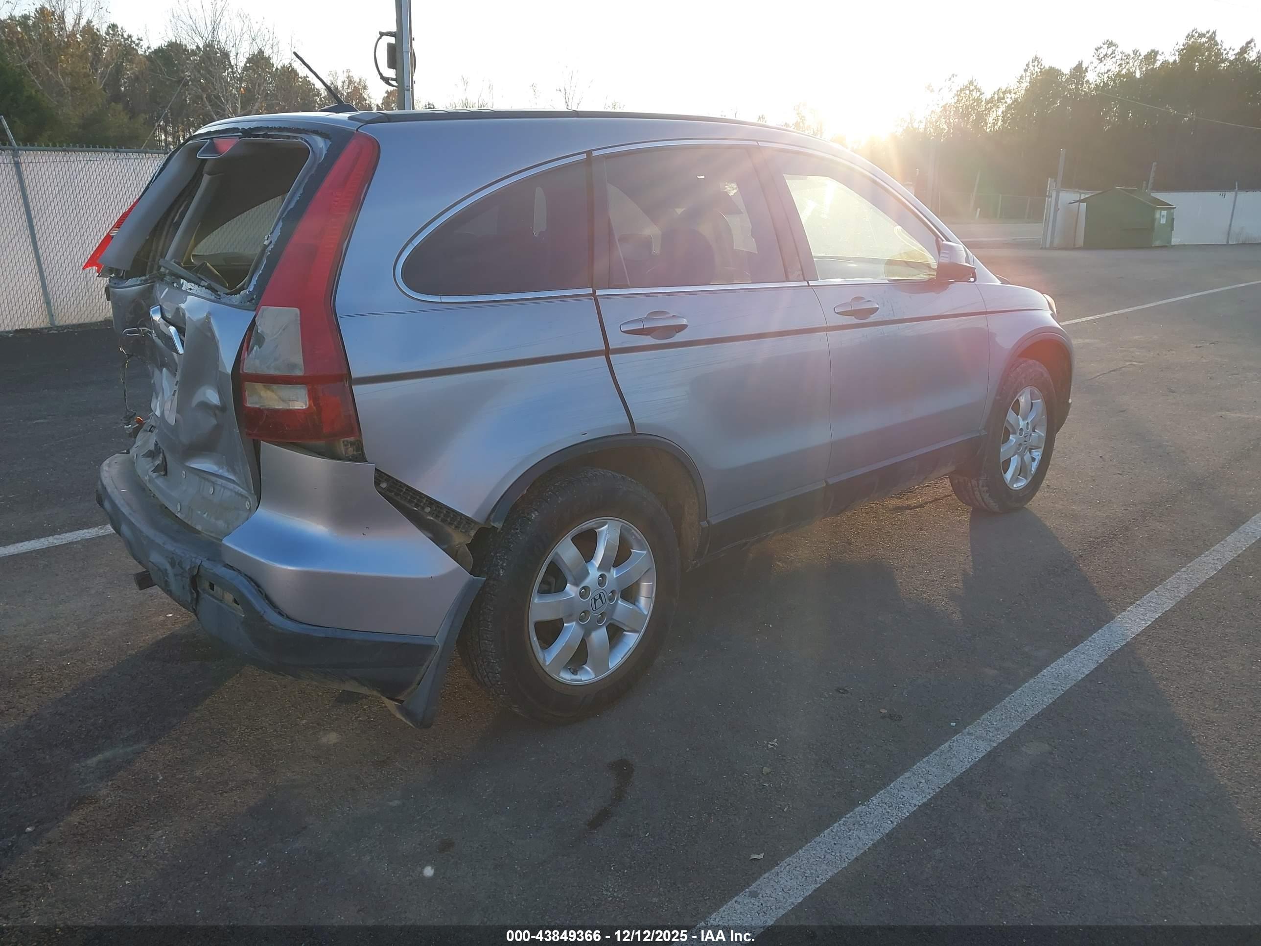 HONDA CR-V image 4