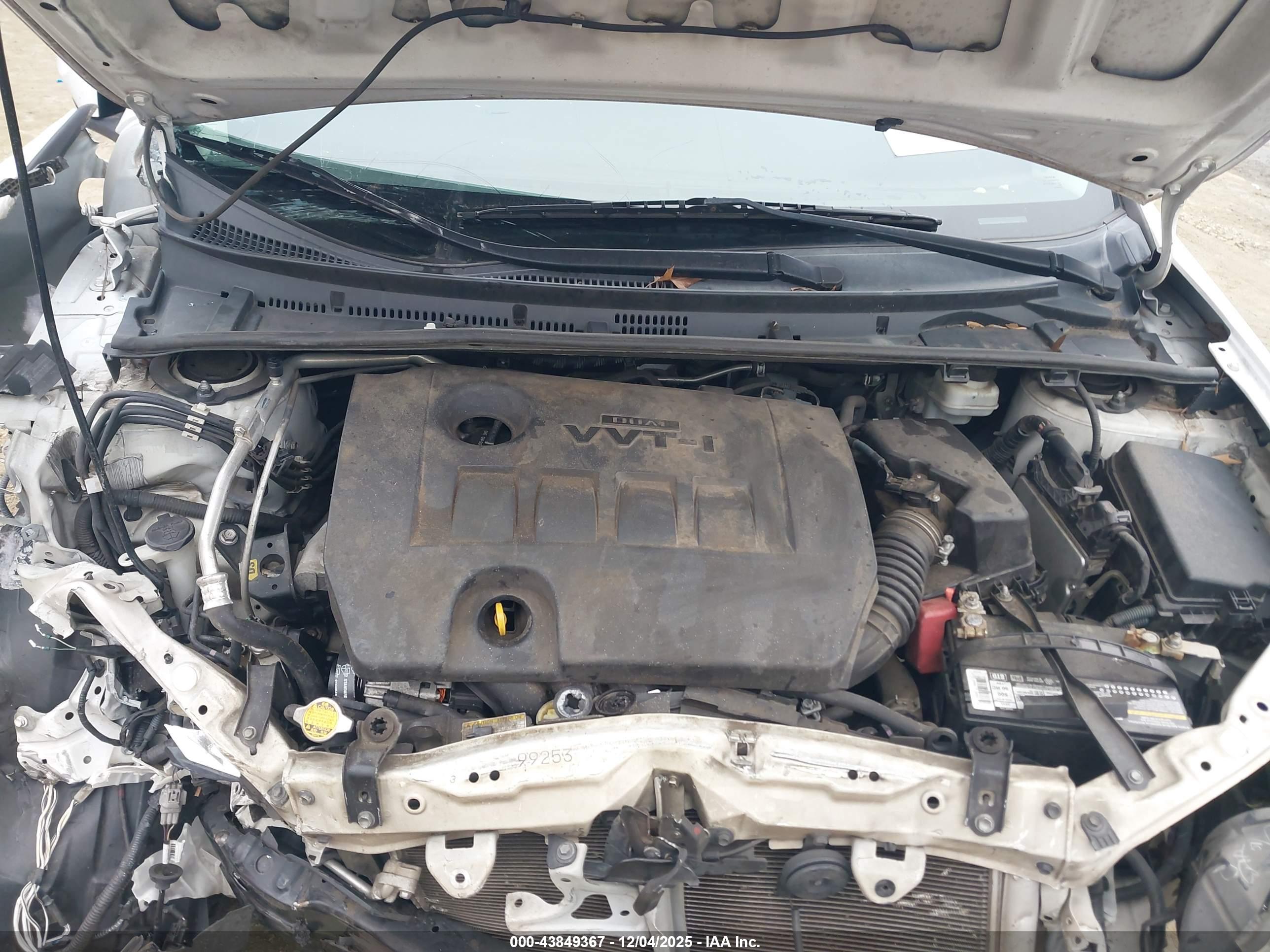 TOYOTA COROLLA image 10