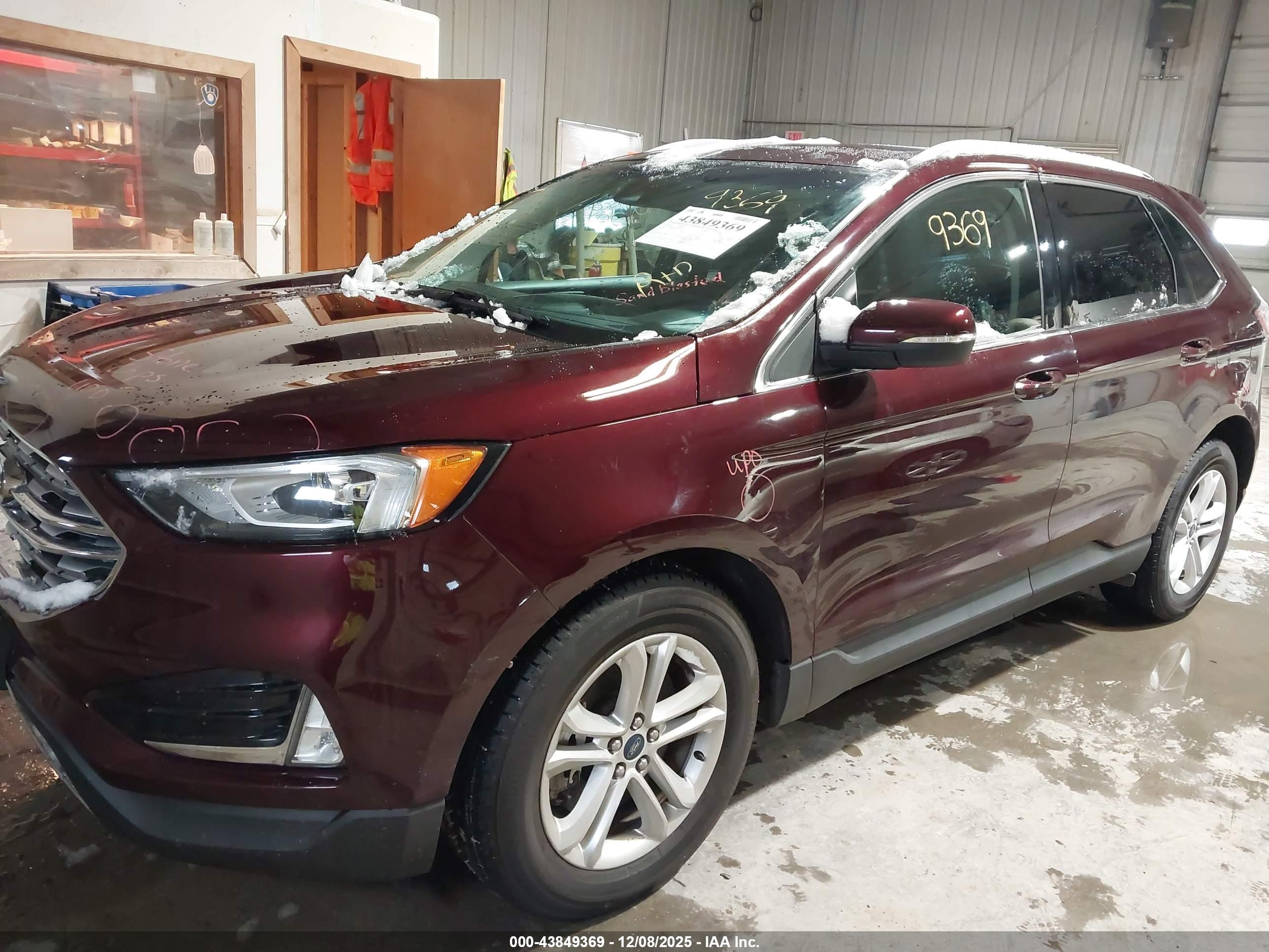 FORD EDGE image 2