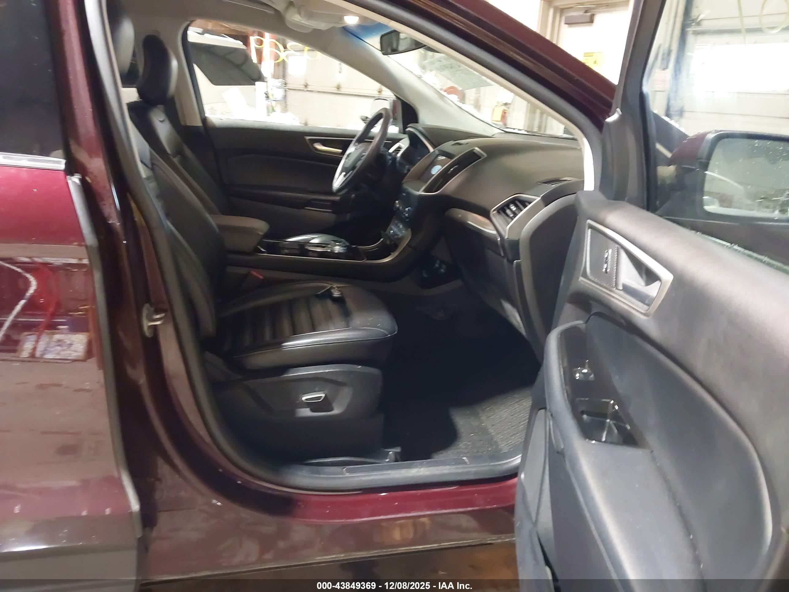 FORD EDGE image 5
