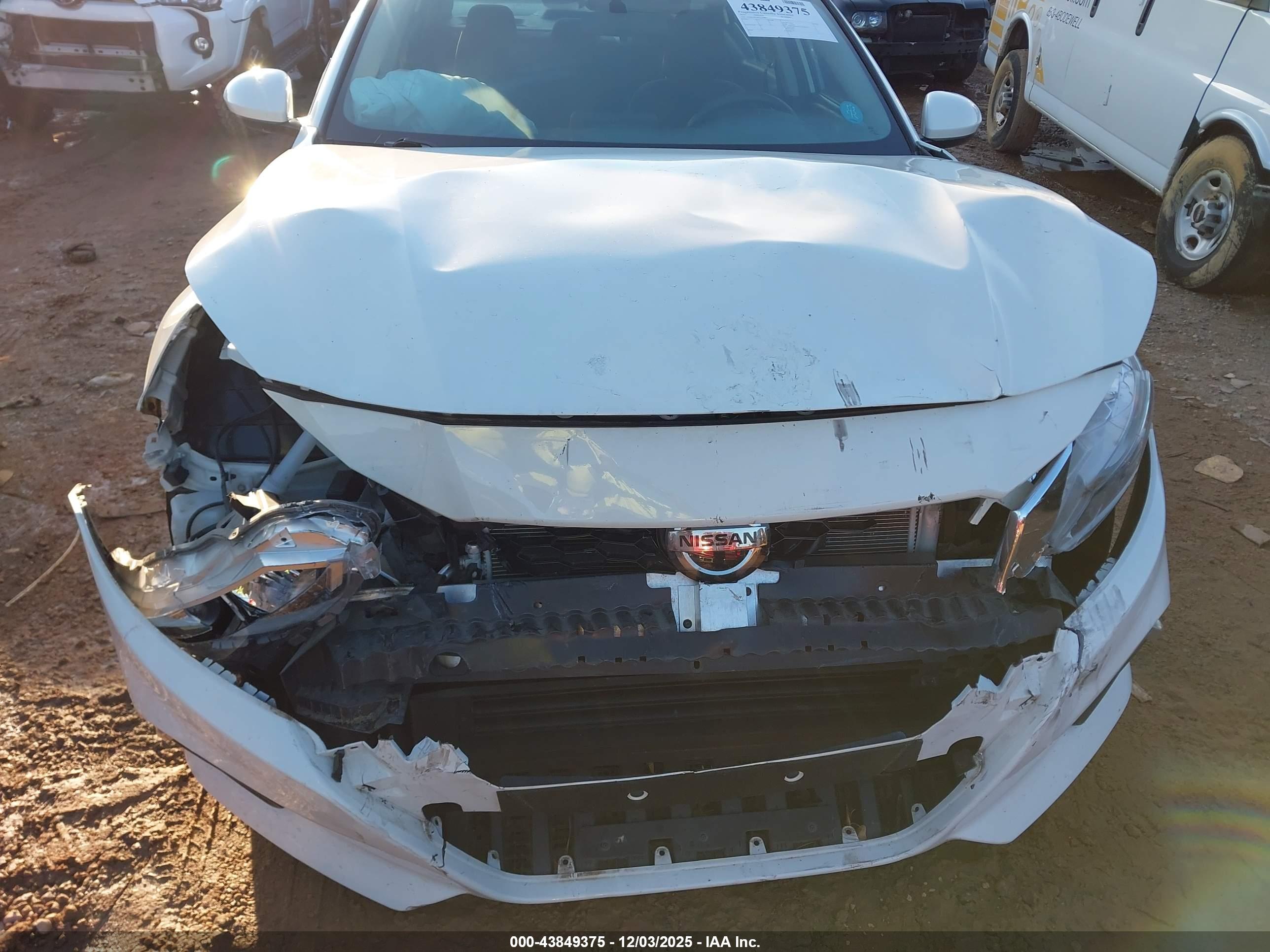 NISSAN ALTIMA image 6
