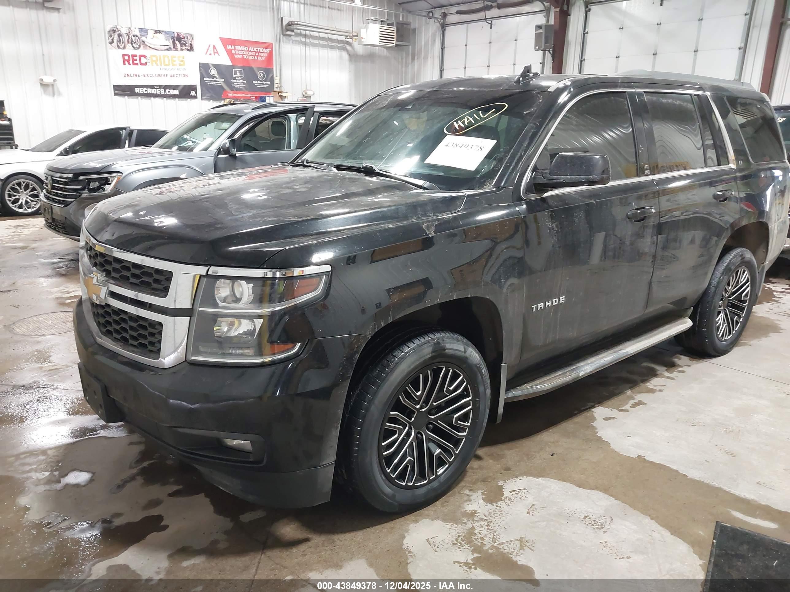 CHEVROLET TAHOE image 2