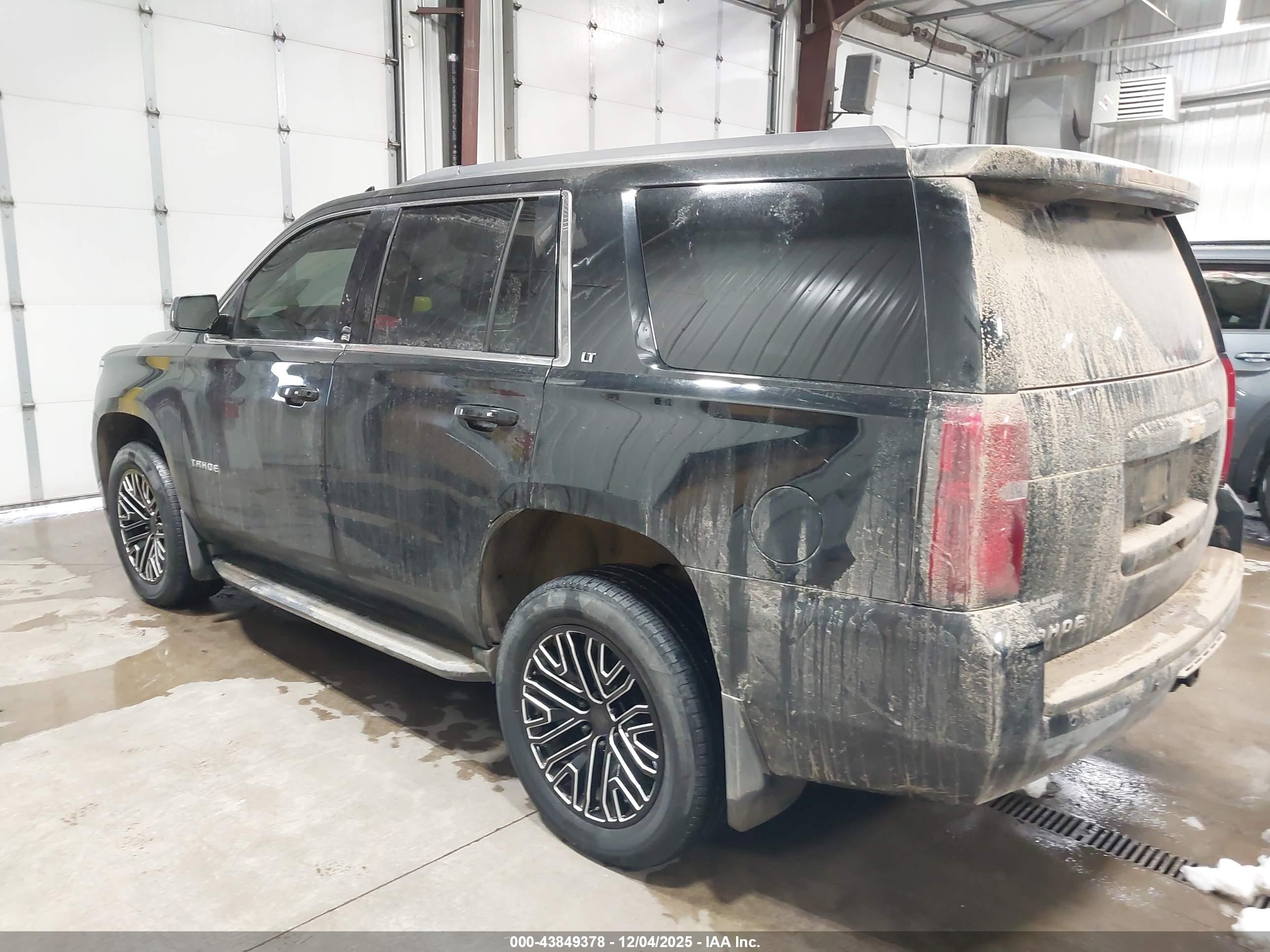 CHEVROLET TAHOE image 3