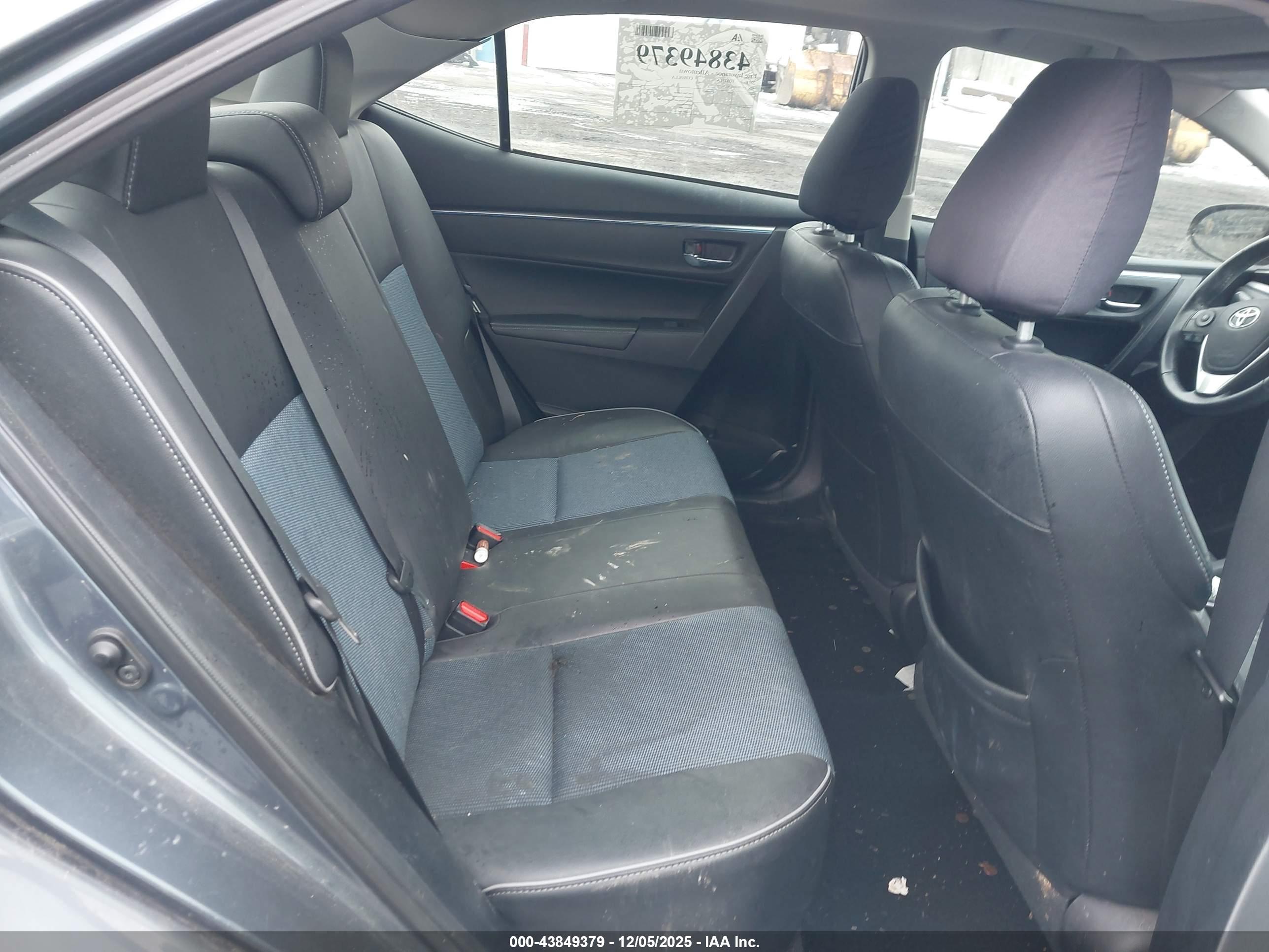 TOYOTA COROLLA image 8