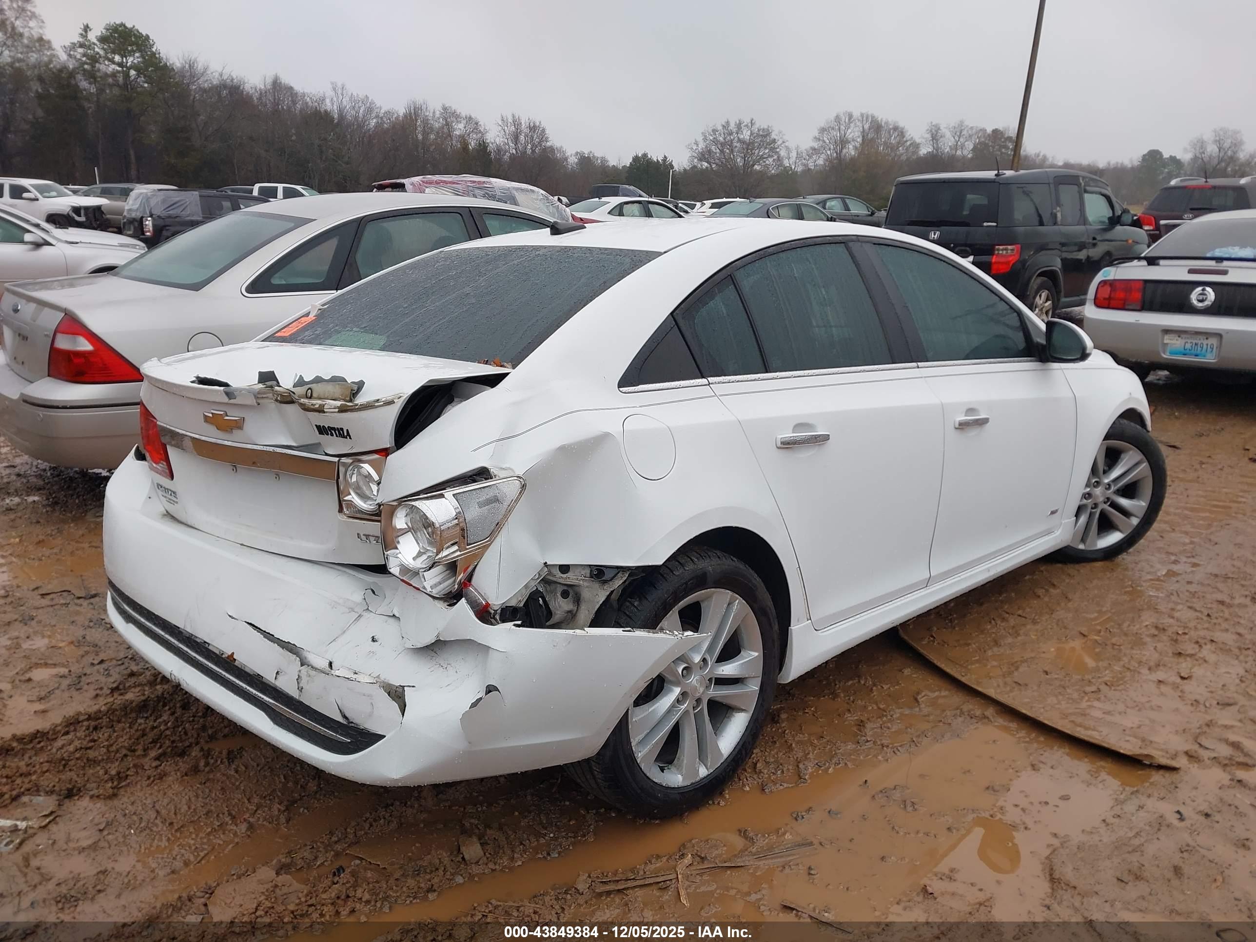 CHEVROLET CRUZE image 4