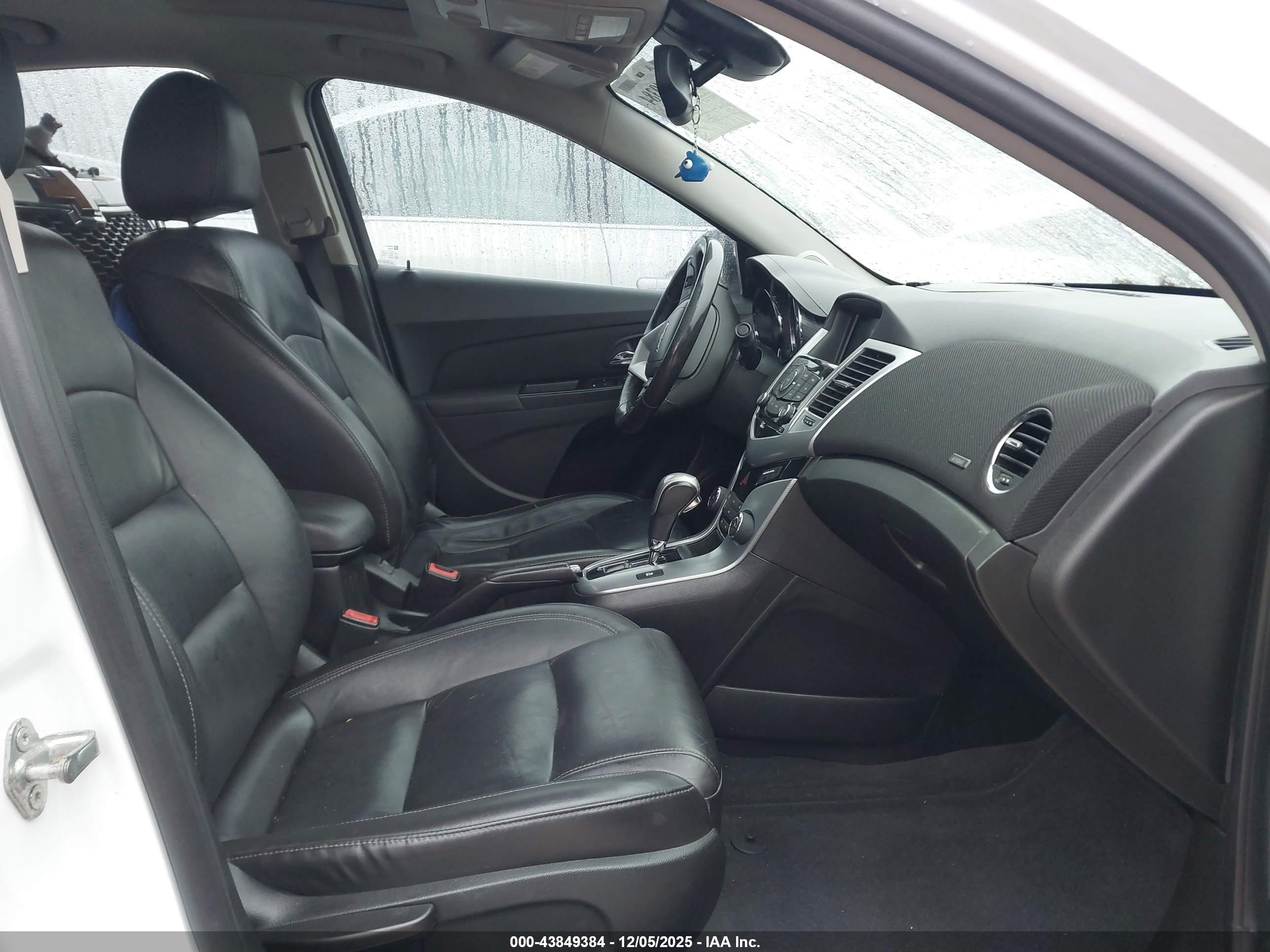 CHEVROLET CRUZE image 5
