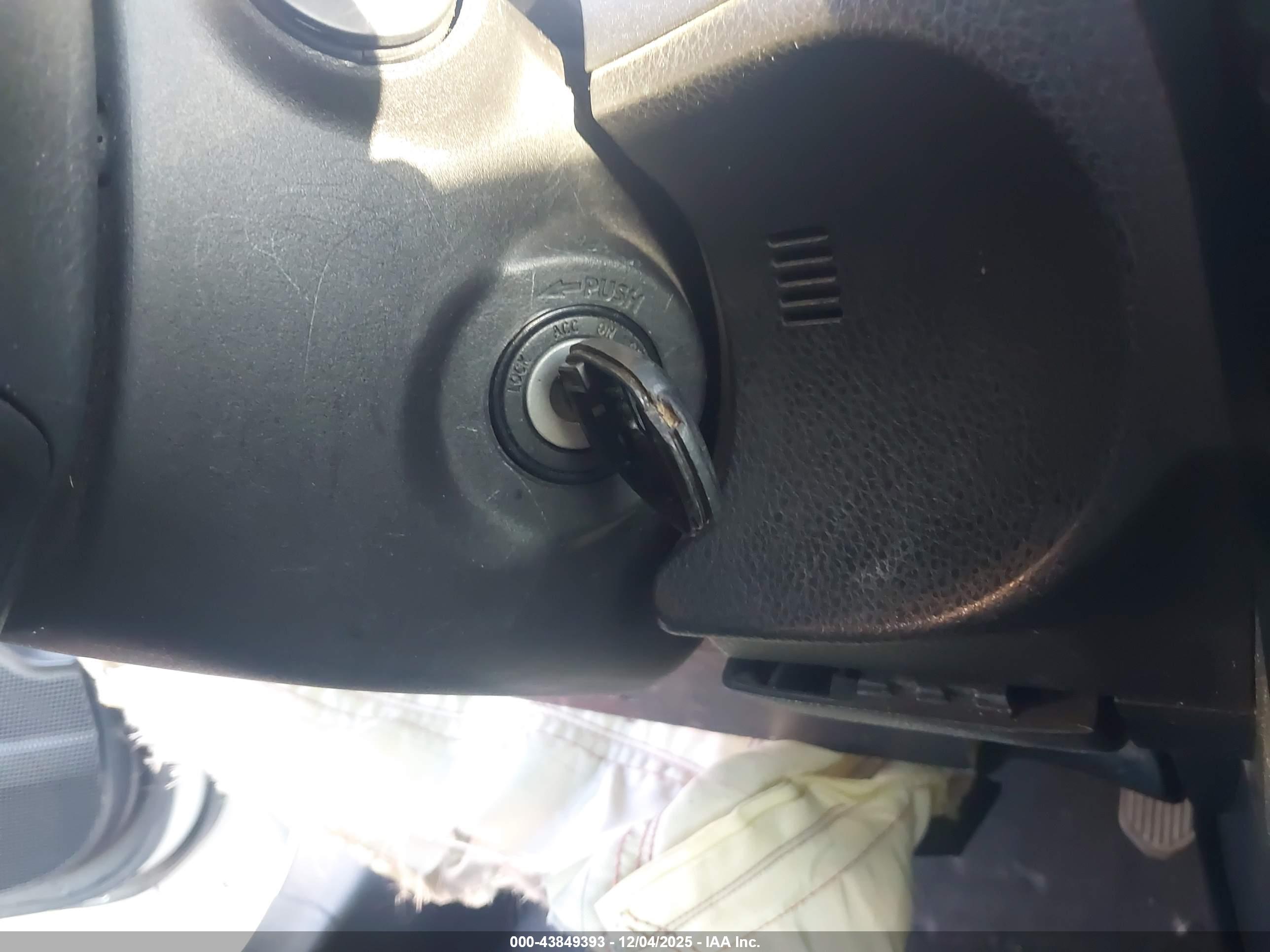 TOYOTA COROLLA image 11